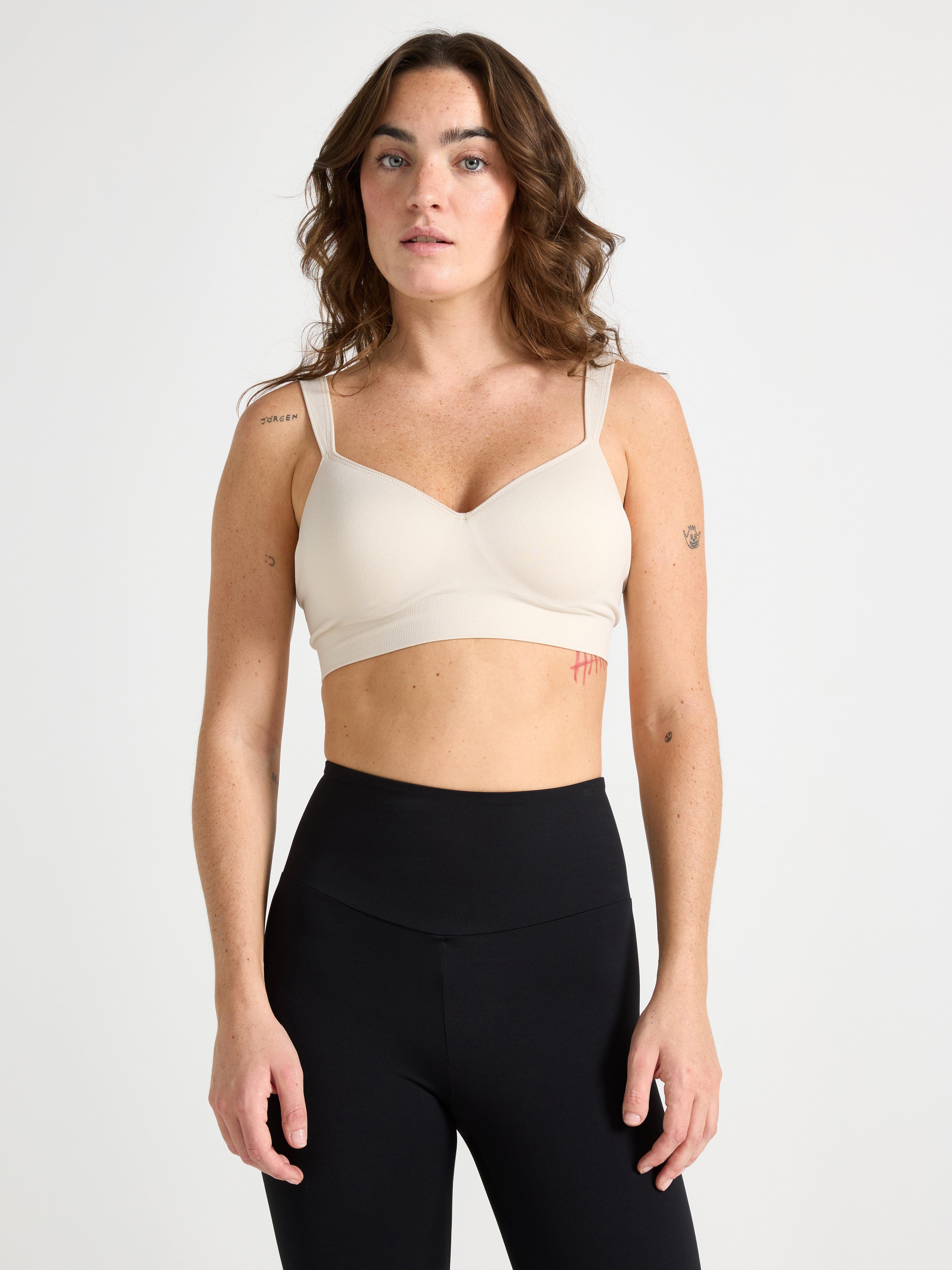 Seamless sports bra light support