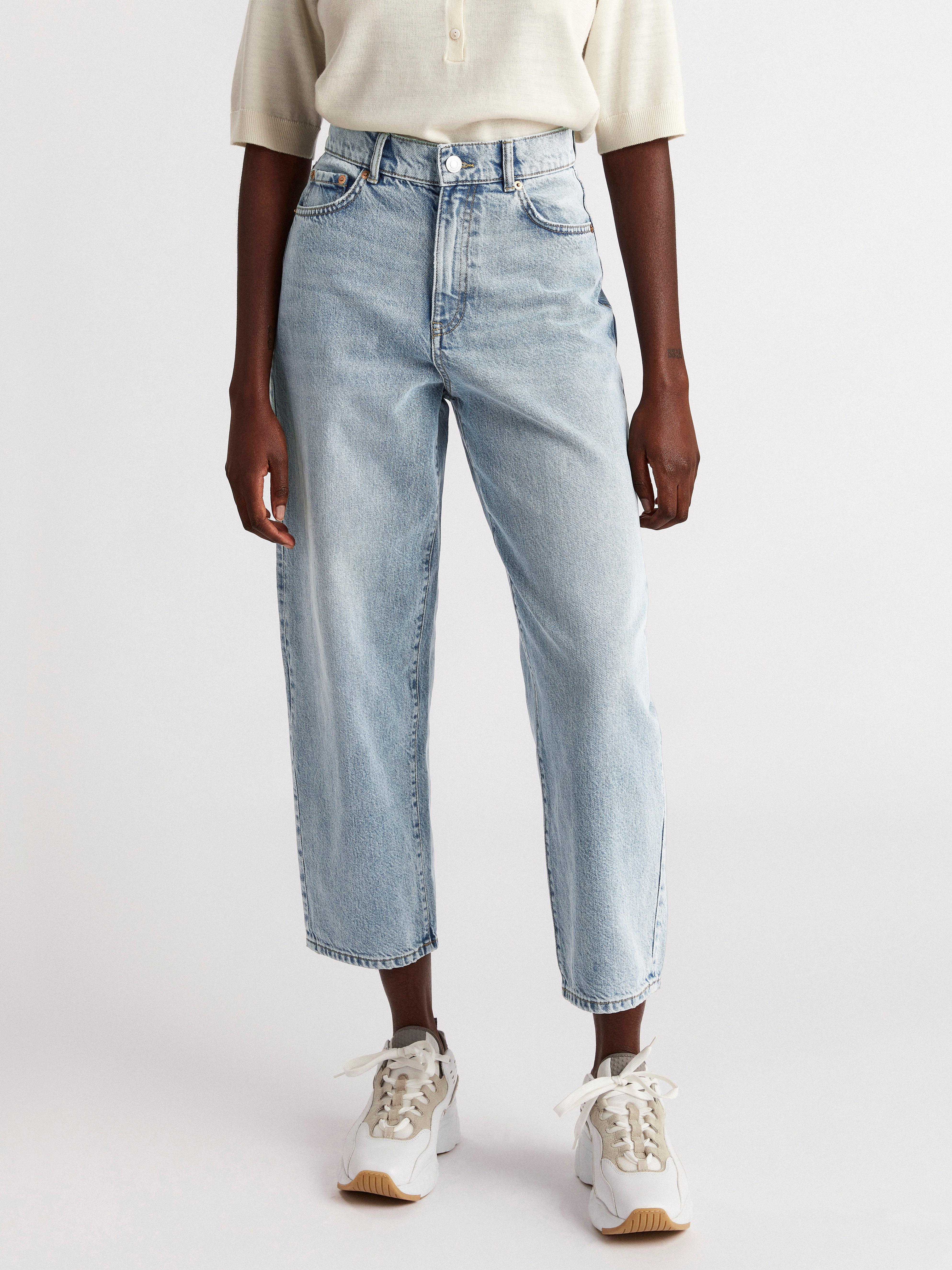 tapered high jeans