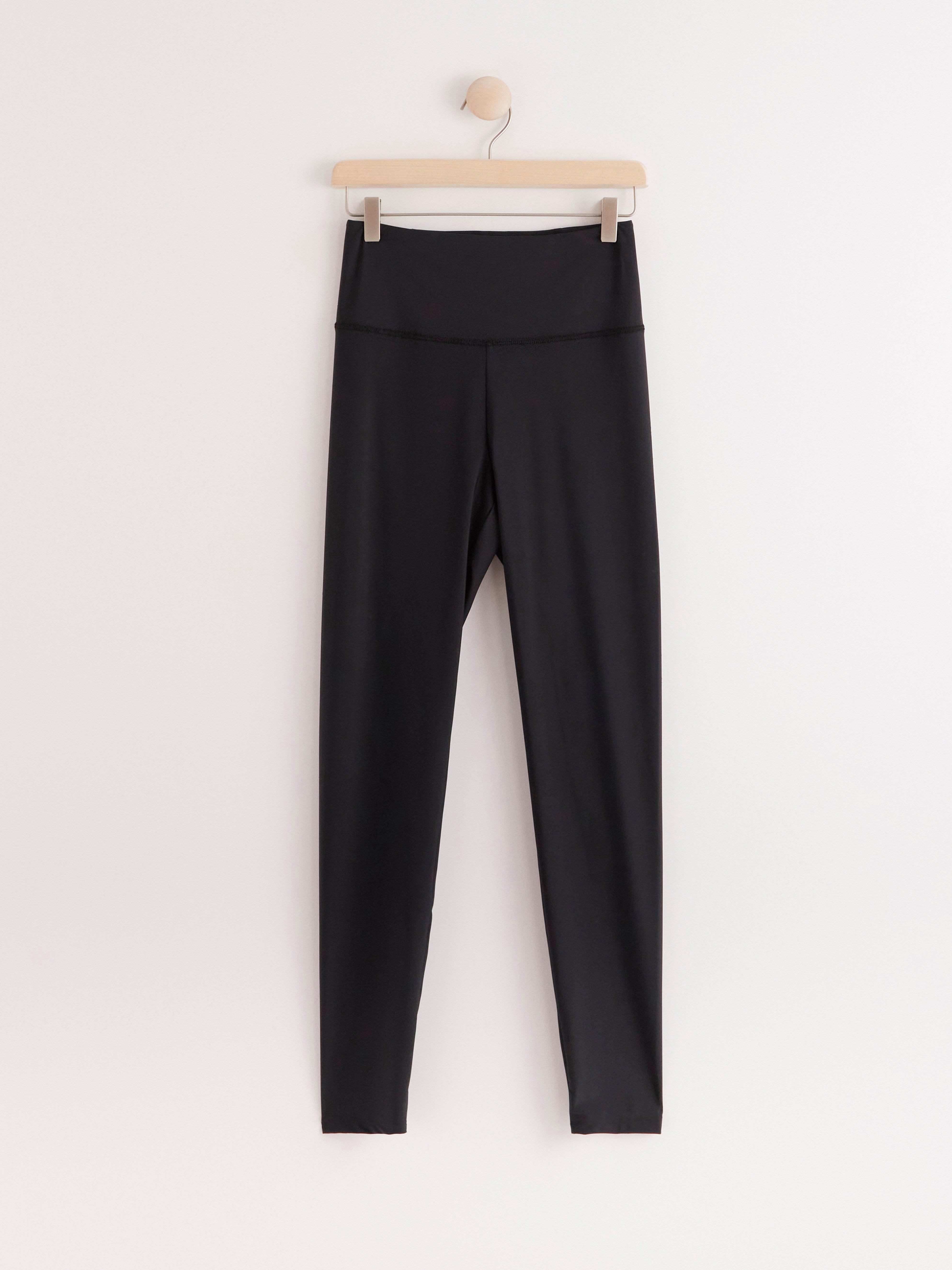 Leggingsit - Naiset - Musta