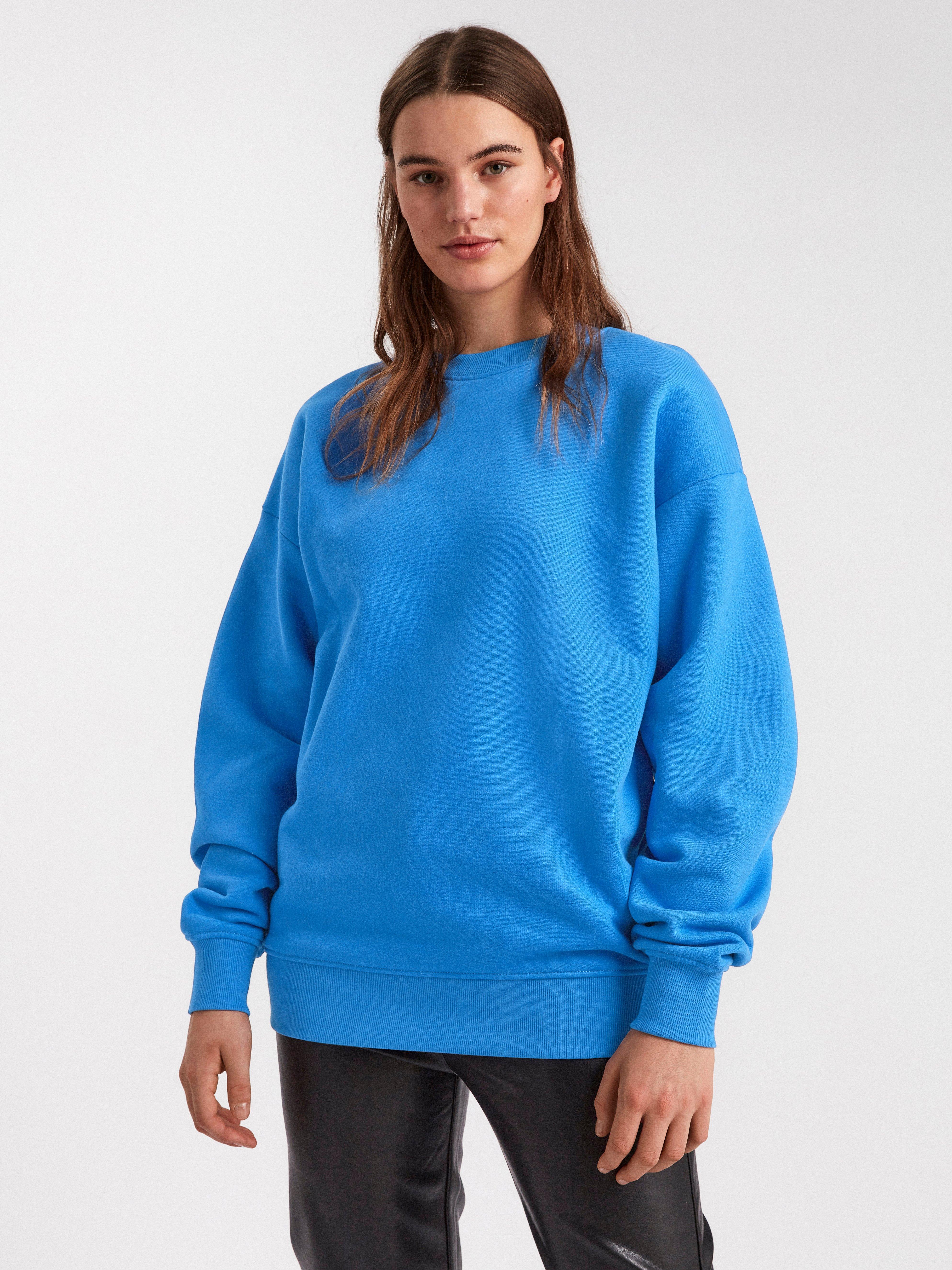 oversized sweatshirt