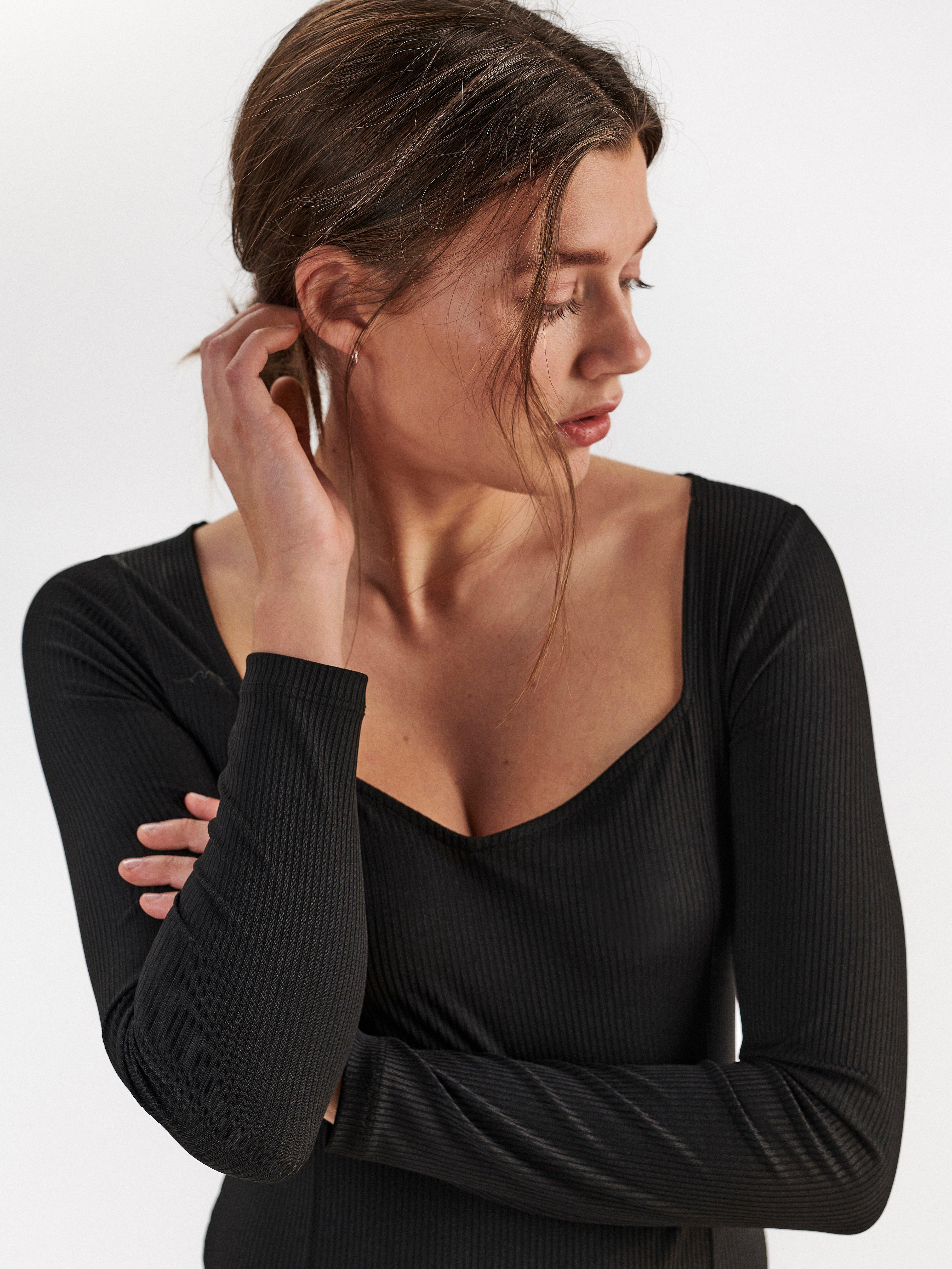 sweetheart neckline