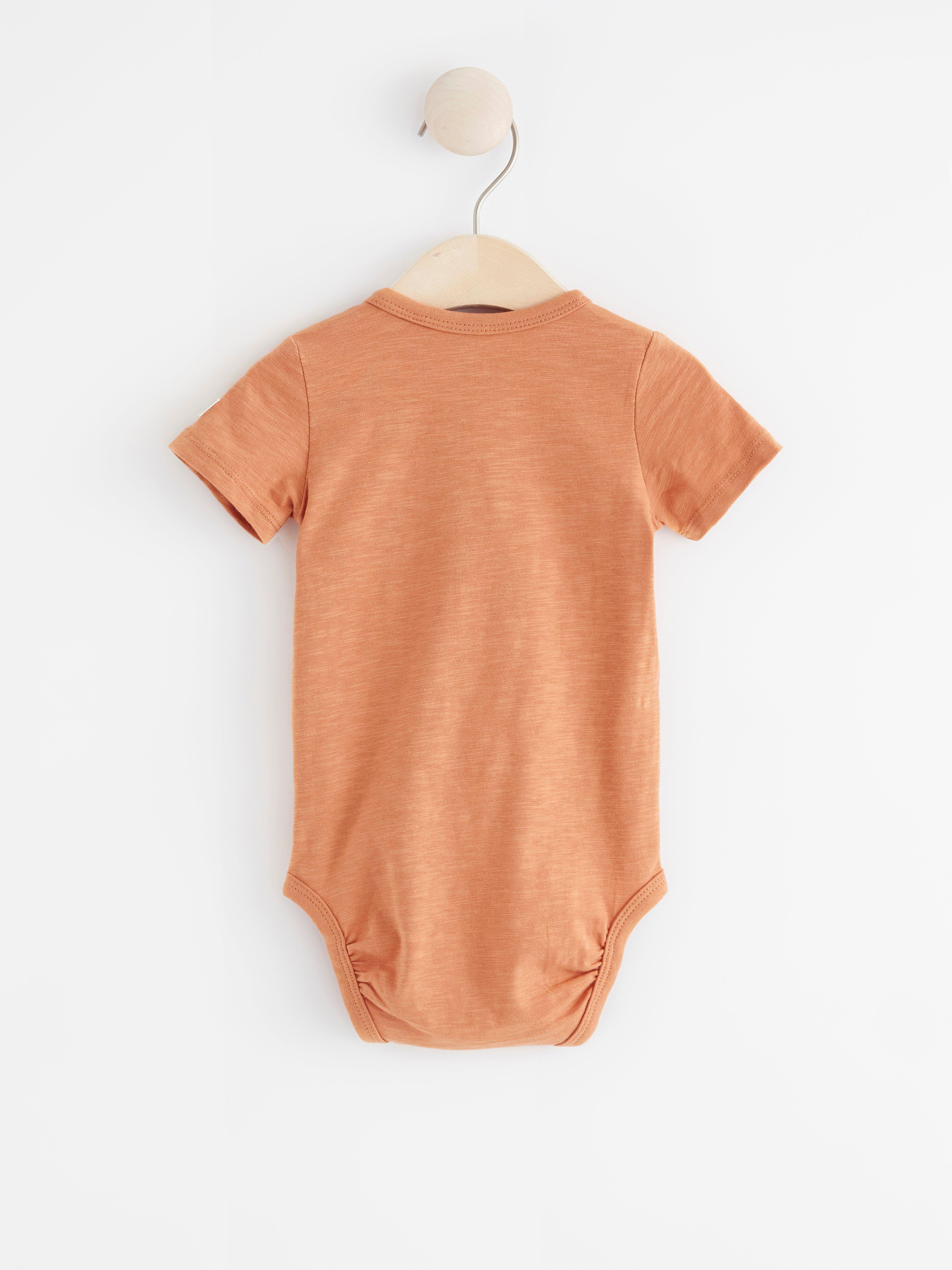 Body - Barn - Brun