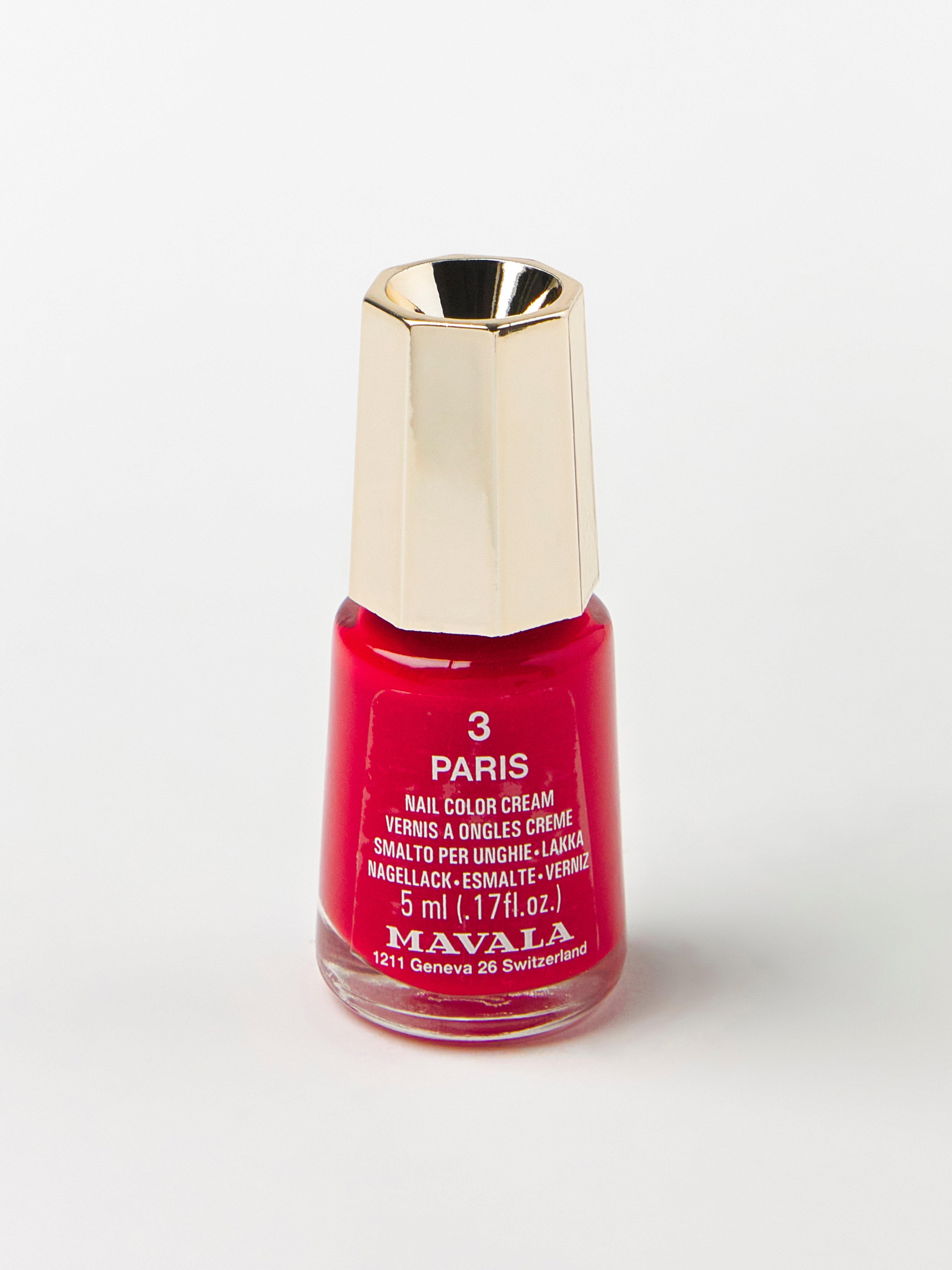 Nagellack - Kosmetik - Röd