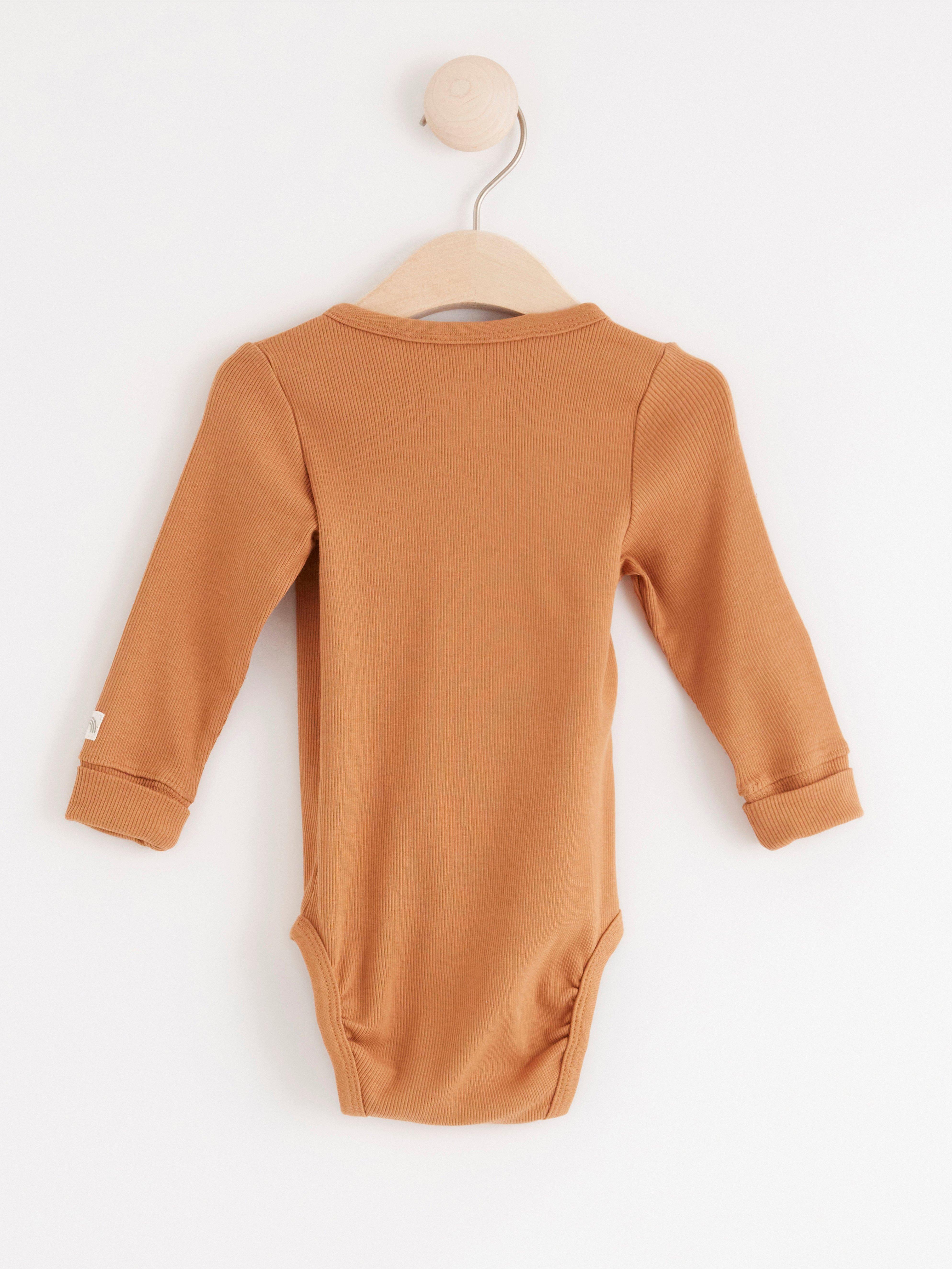 Body - Barn - Brun