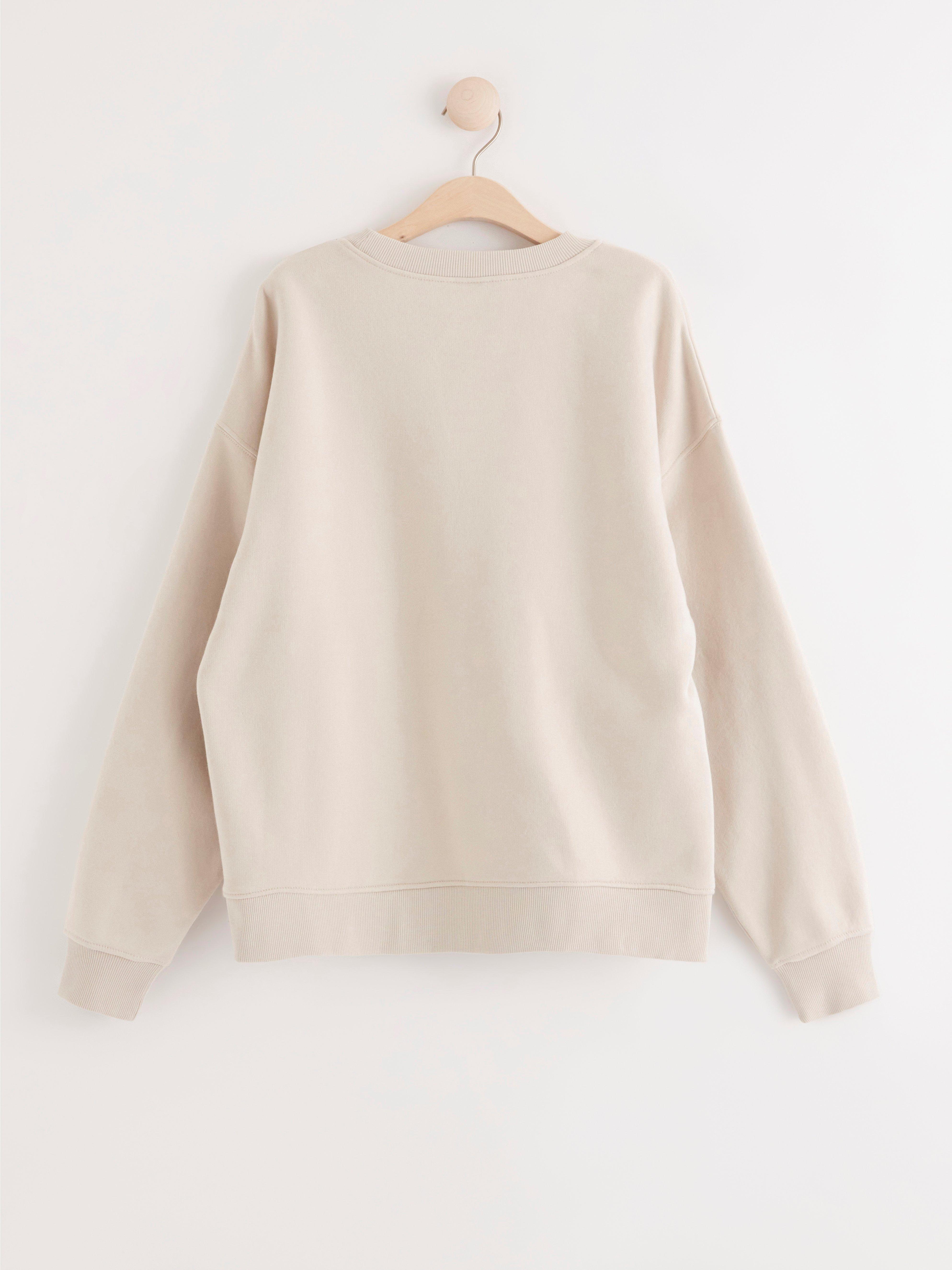 beige sweatshirt womens