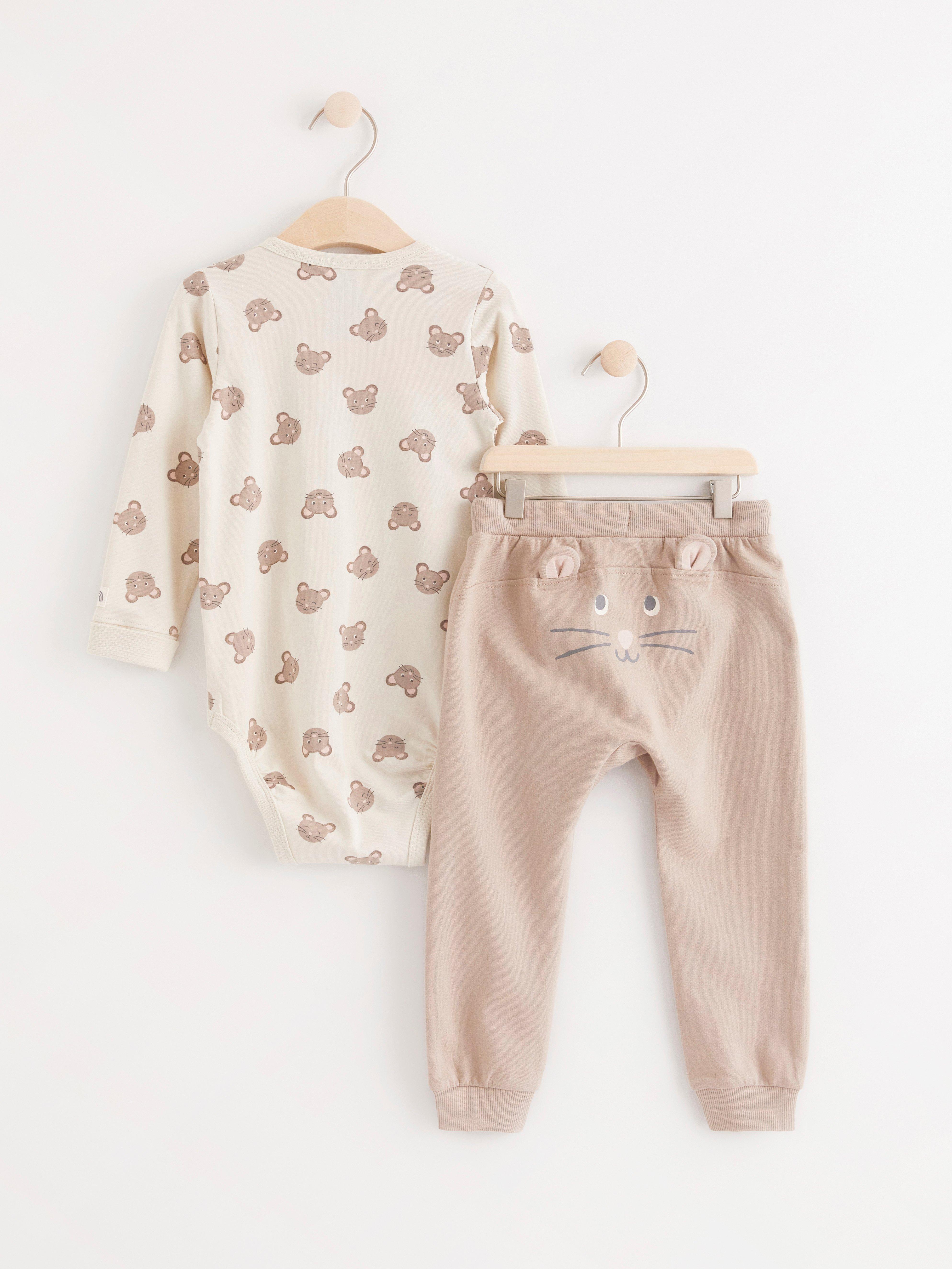 Set - Barn - Beige