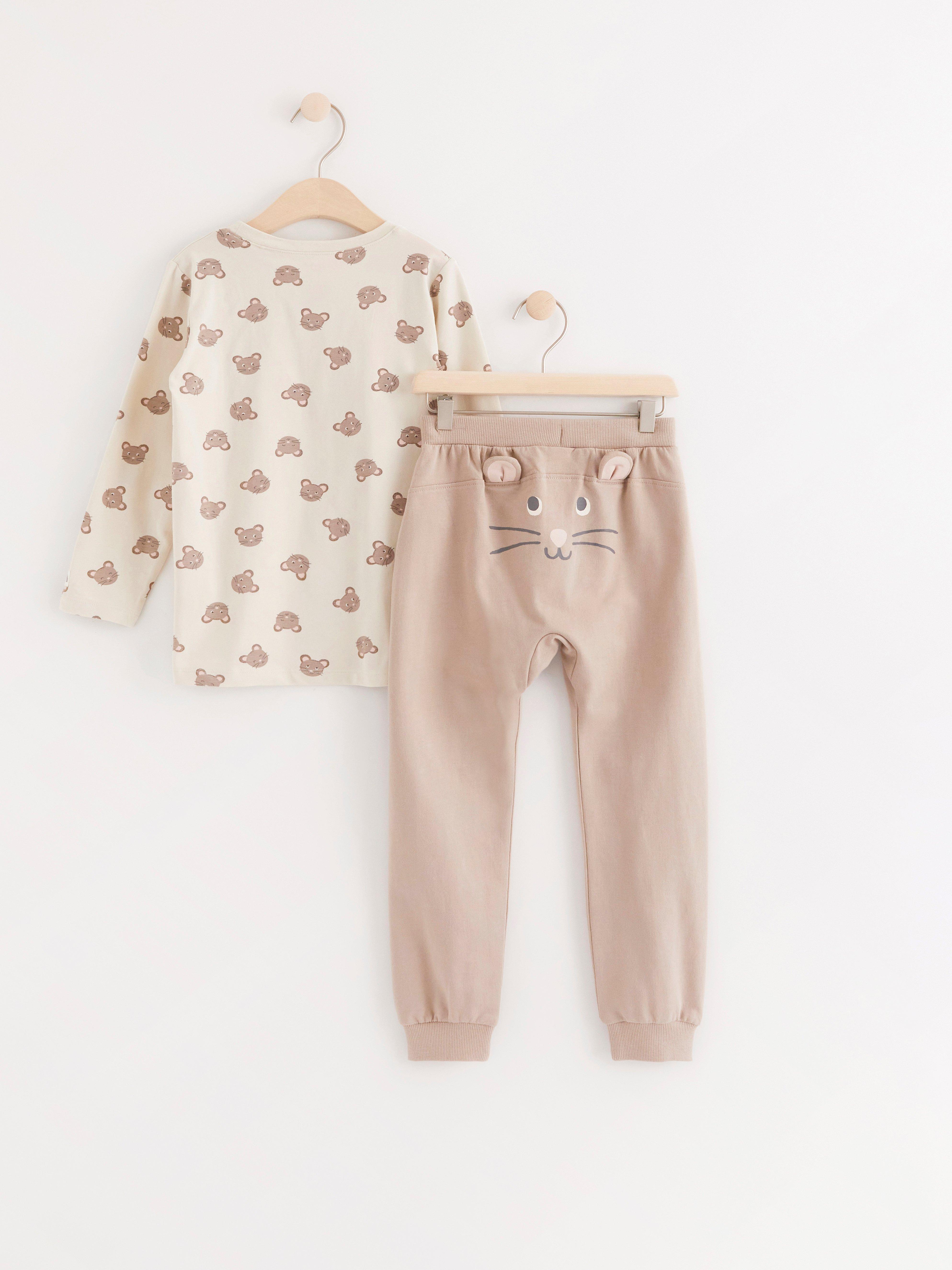 Set - Barn - Beige