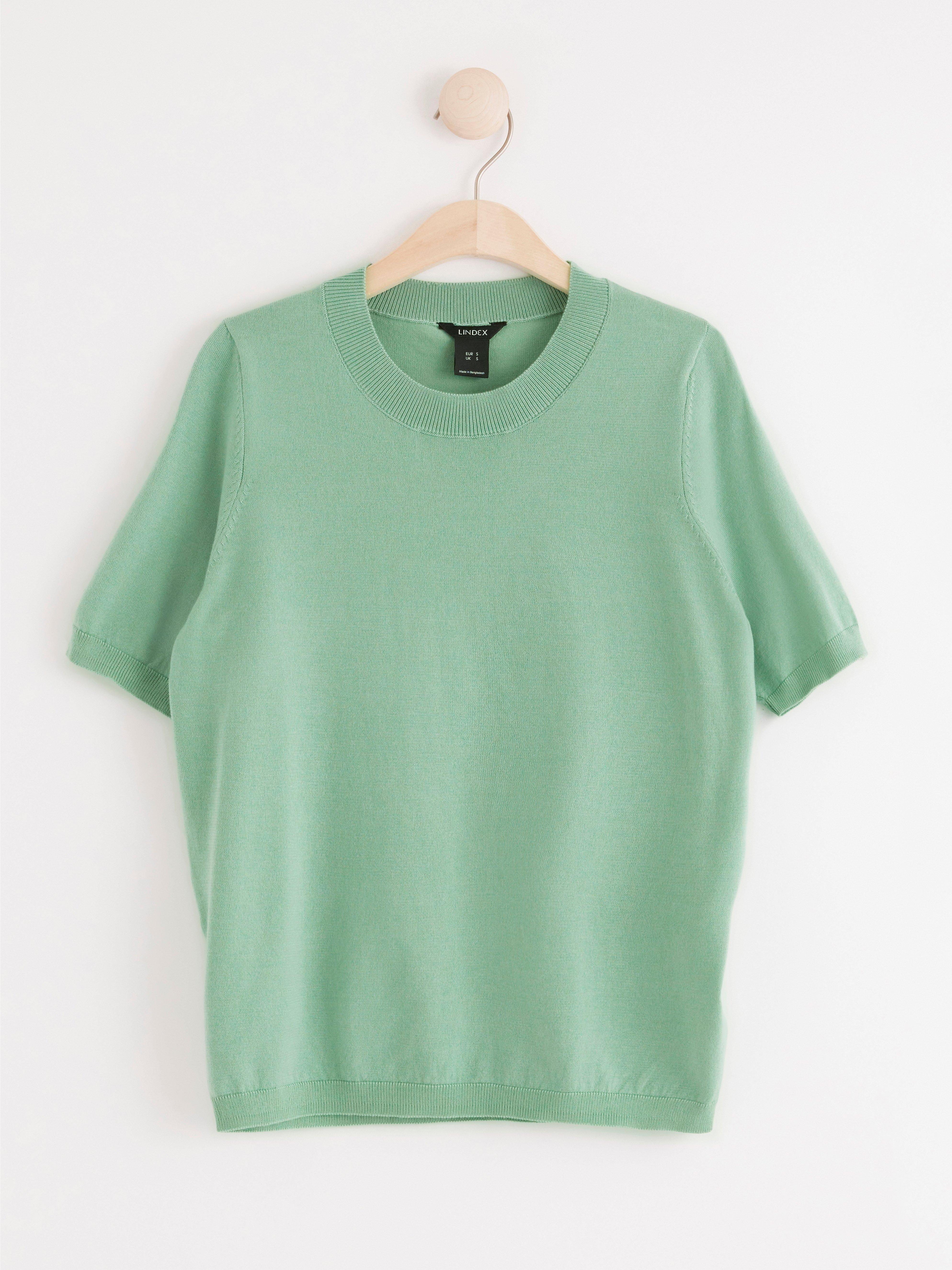 green short sleeve jumper