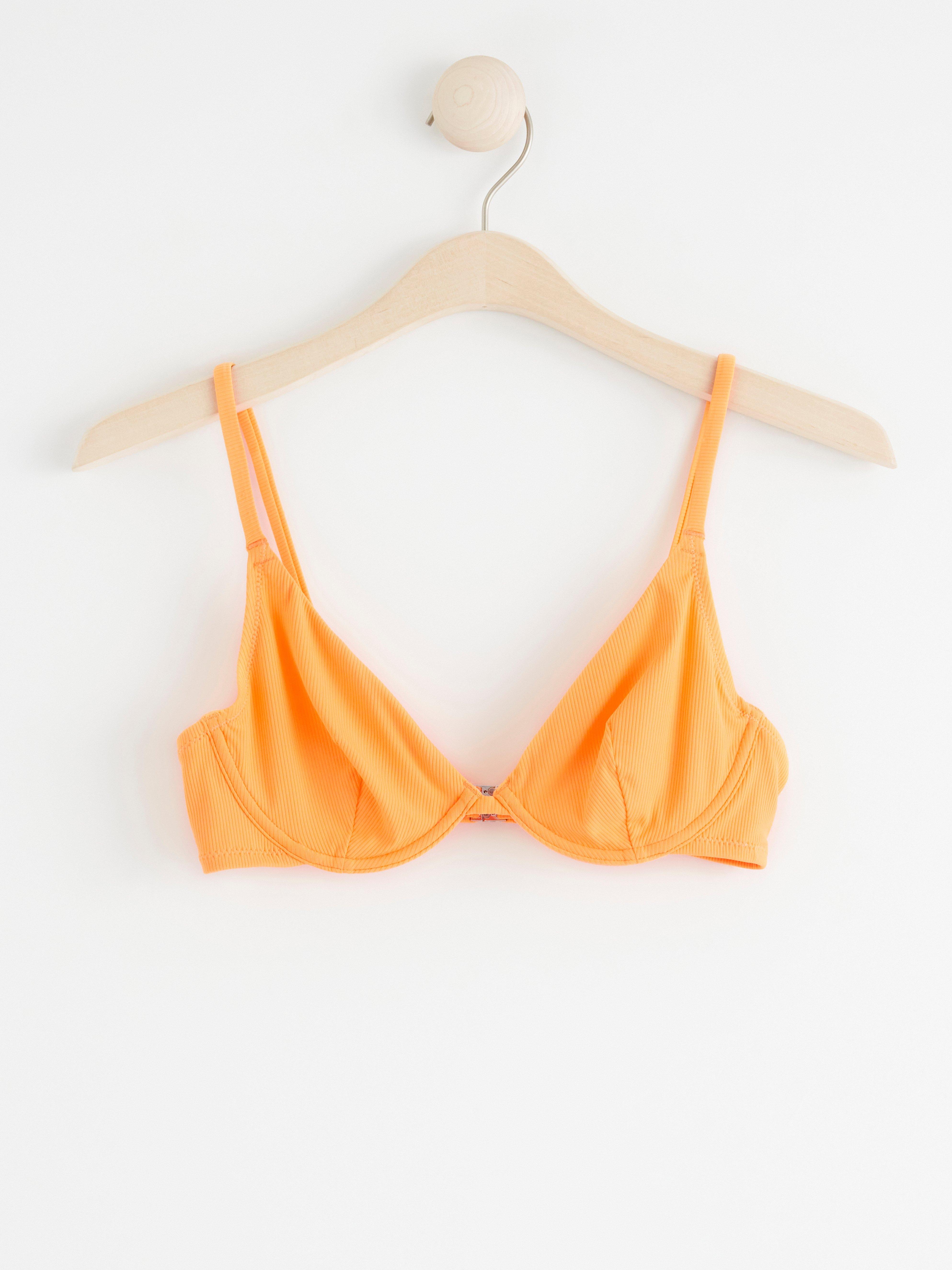 Unpadded bikini bra with underwire