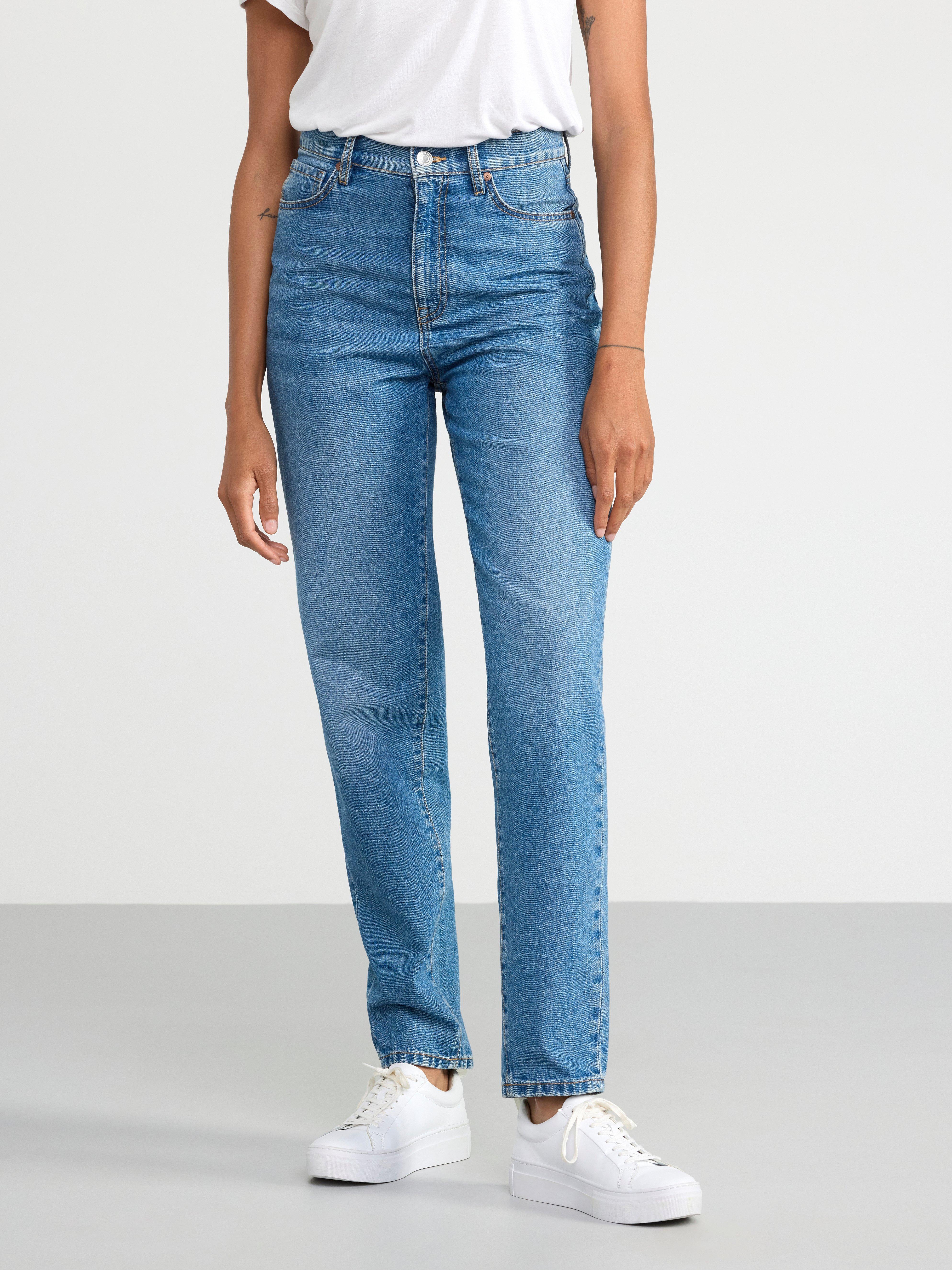 high waist jeans mom fit