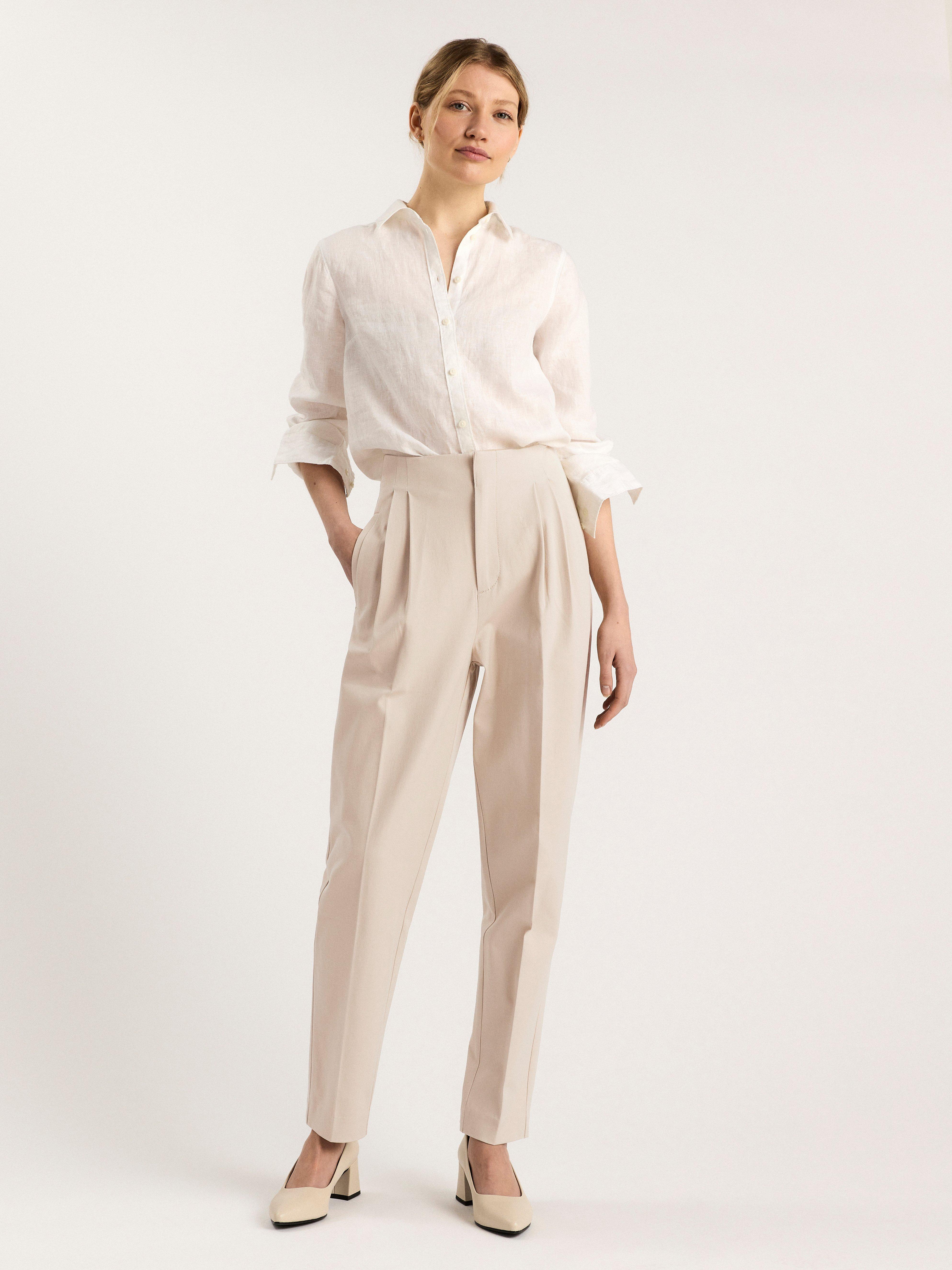 wide leg tapered trousers