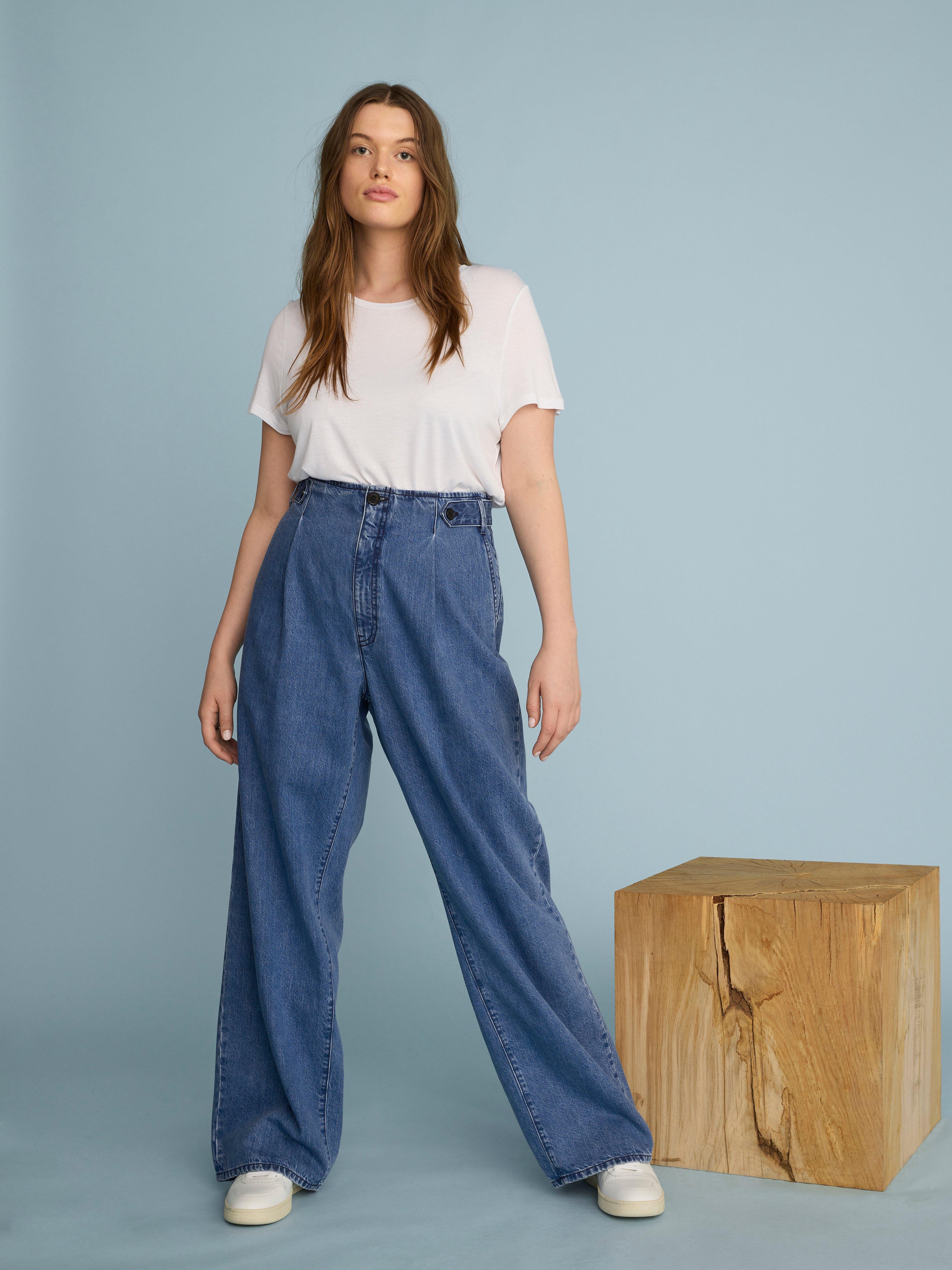 extra wide leg jeans