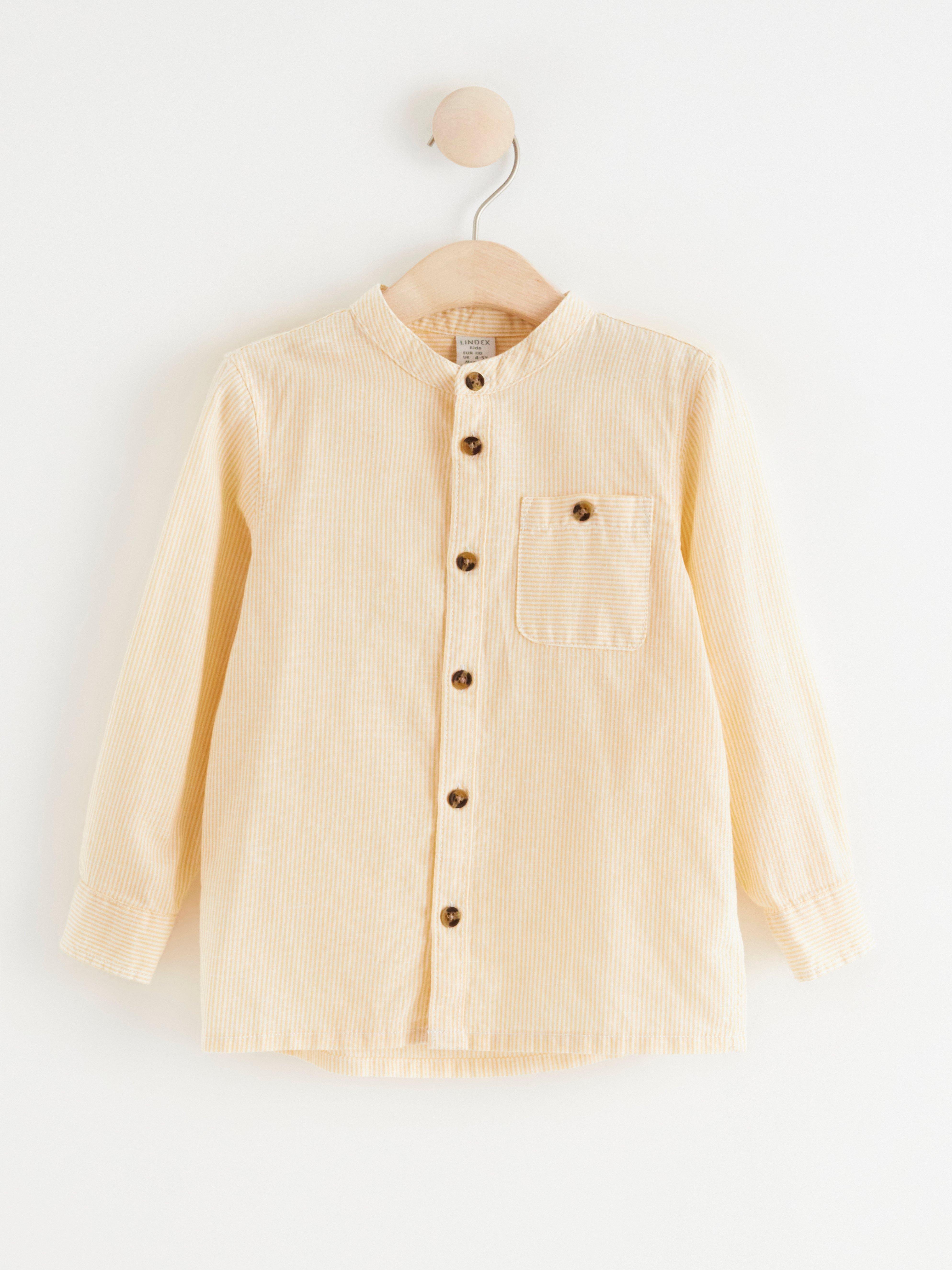 Striped shirt with long sleeves