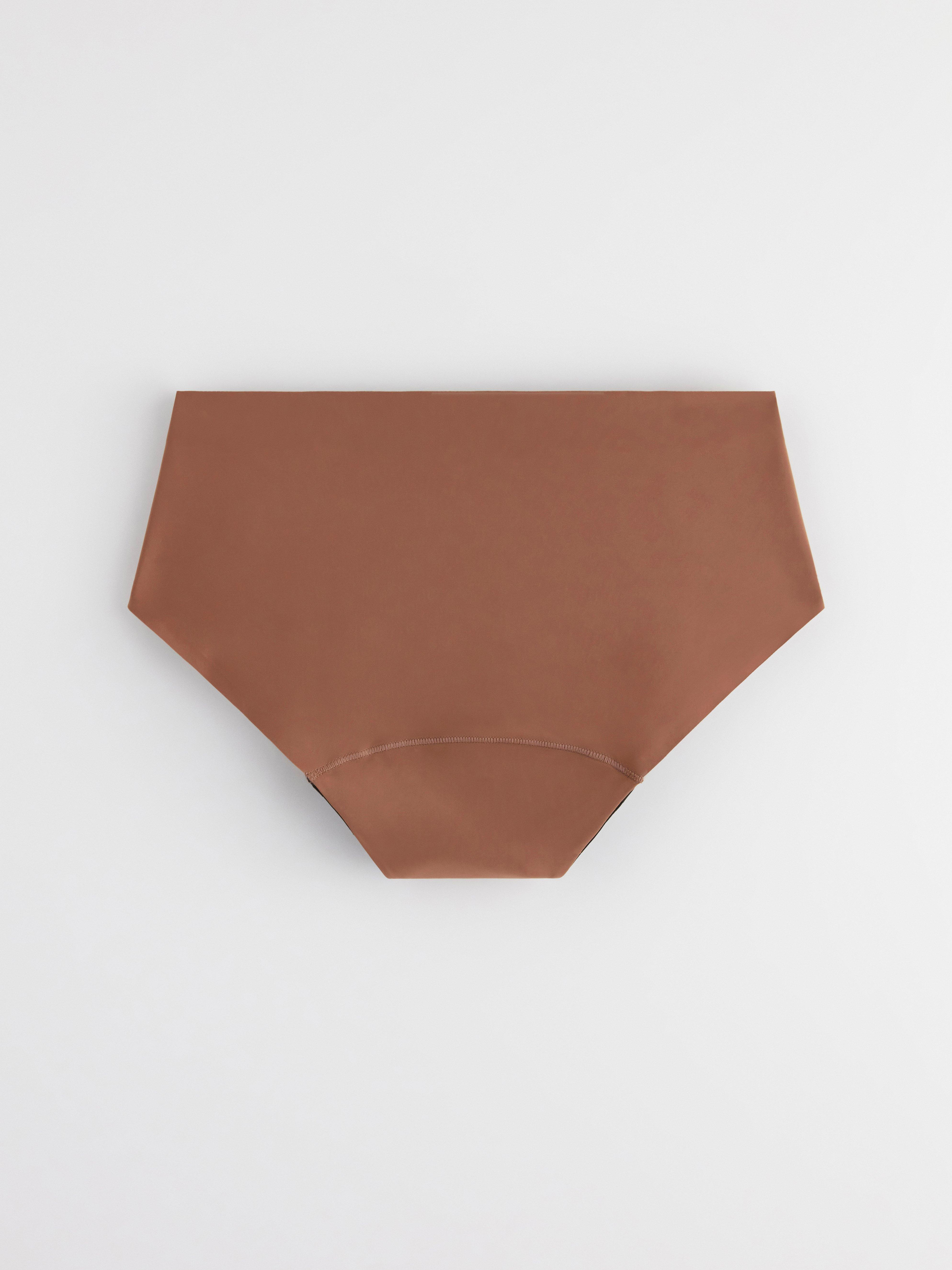 Menstruse - Female Engineering - Brun