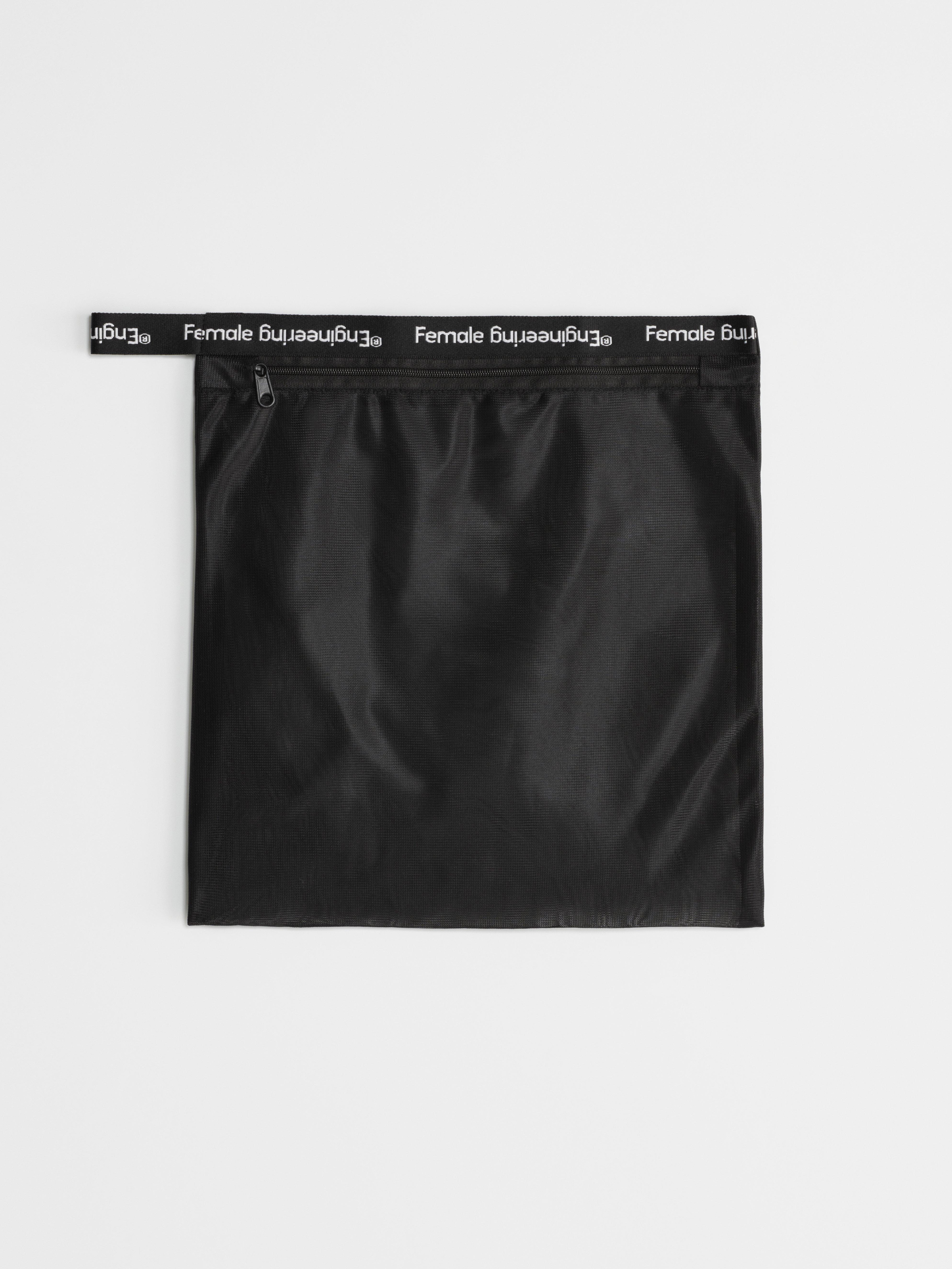 2 pieces Laundry Bag - Female Engineering - Black