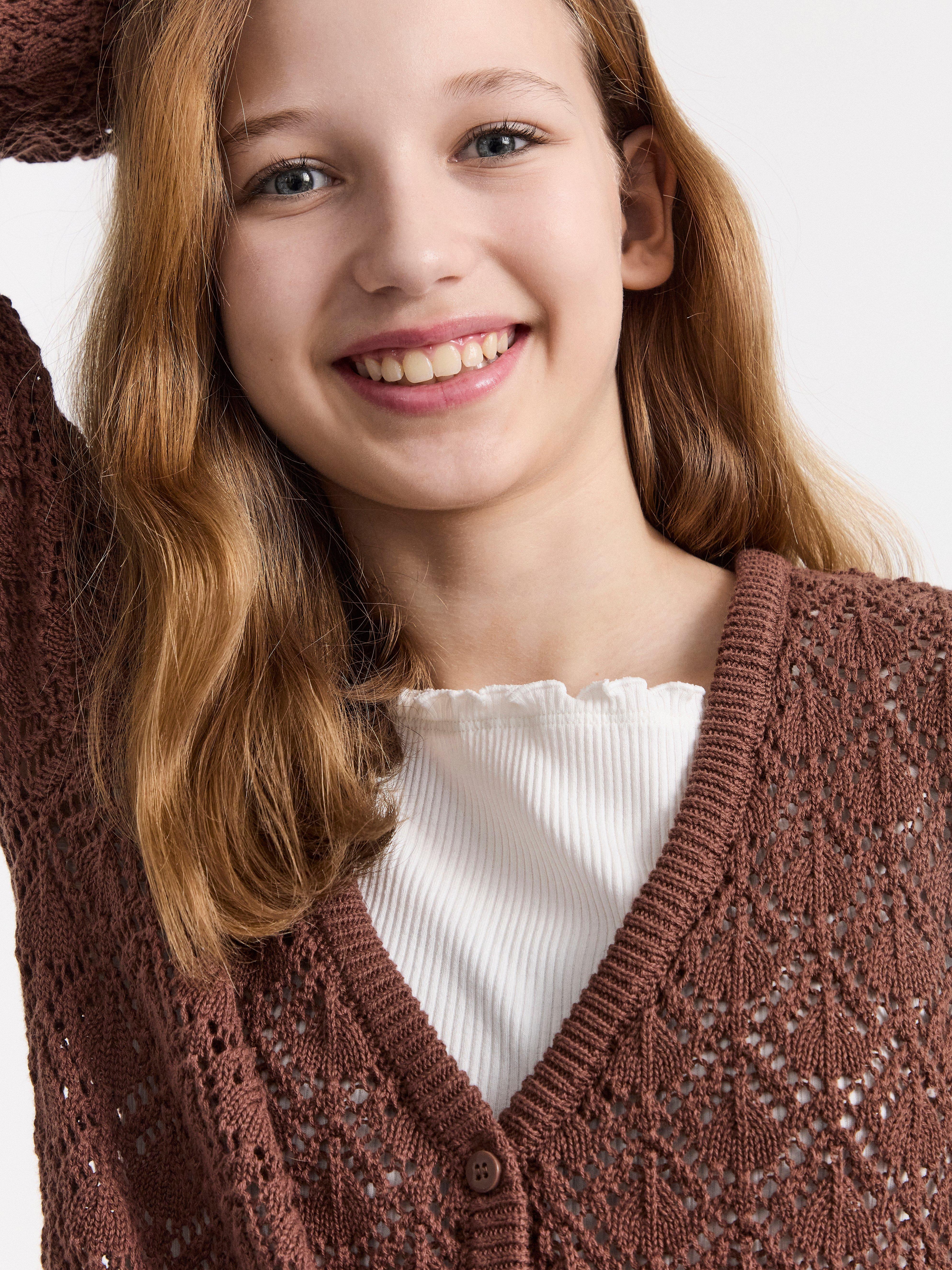Mönsterstickad cardigan