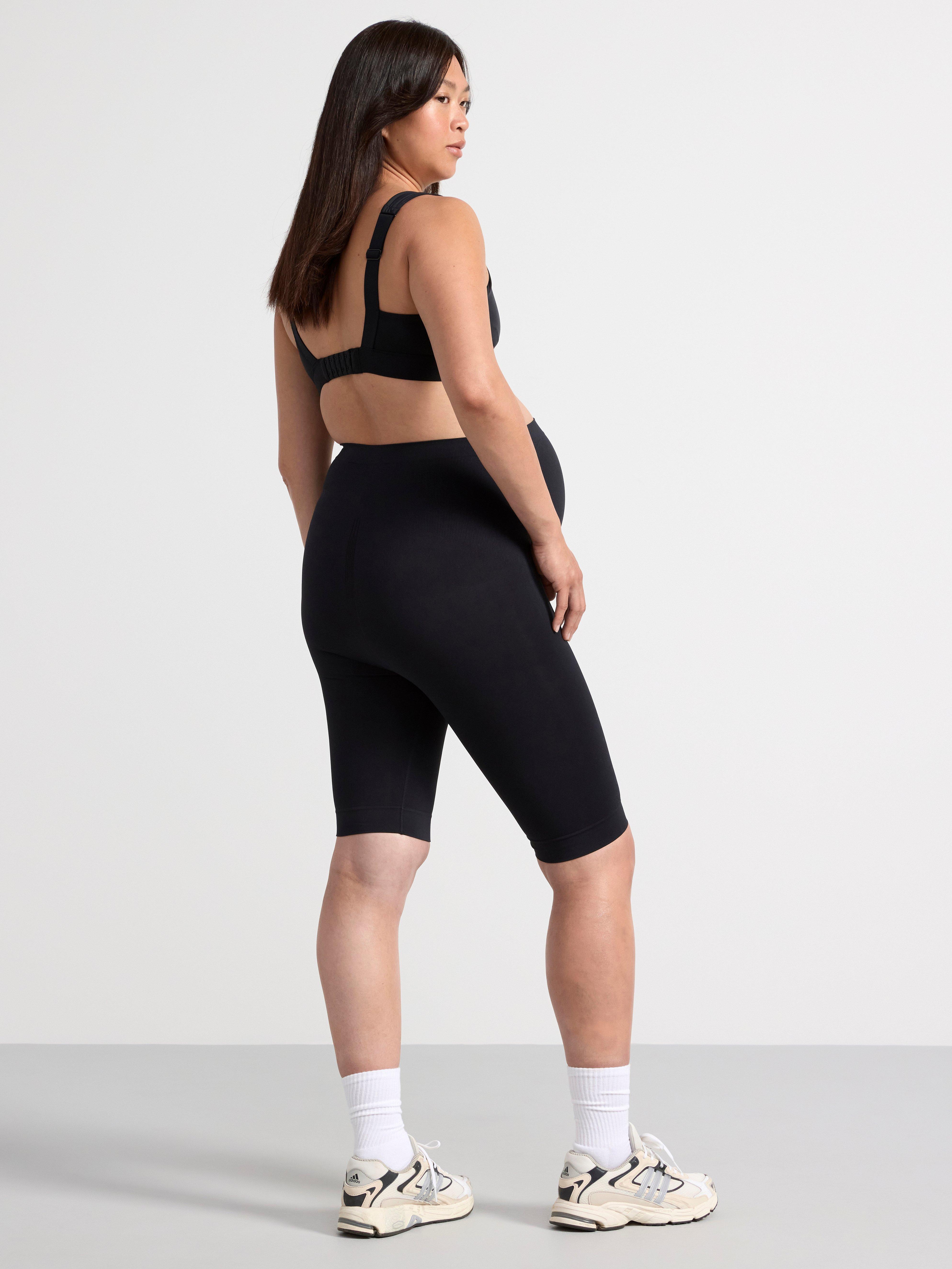 Seamless Bike Shorts - Black - Ladies