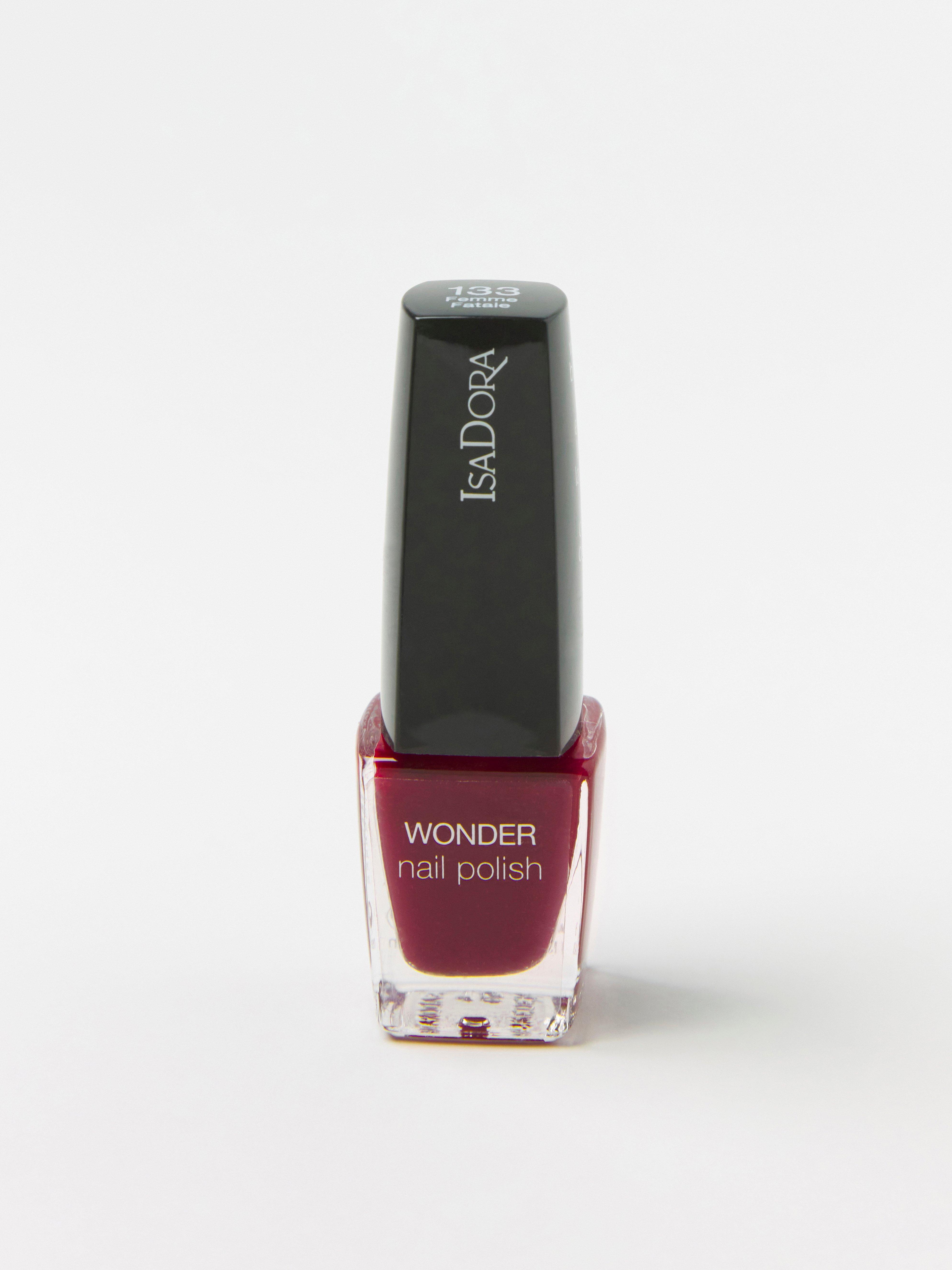 Nagellack - Kosmetik - Röd