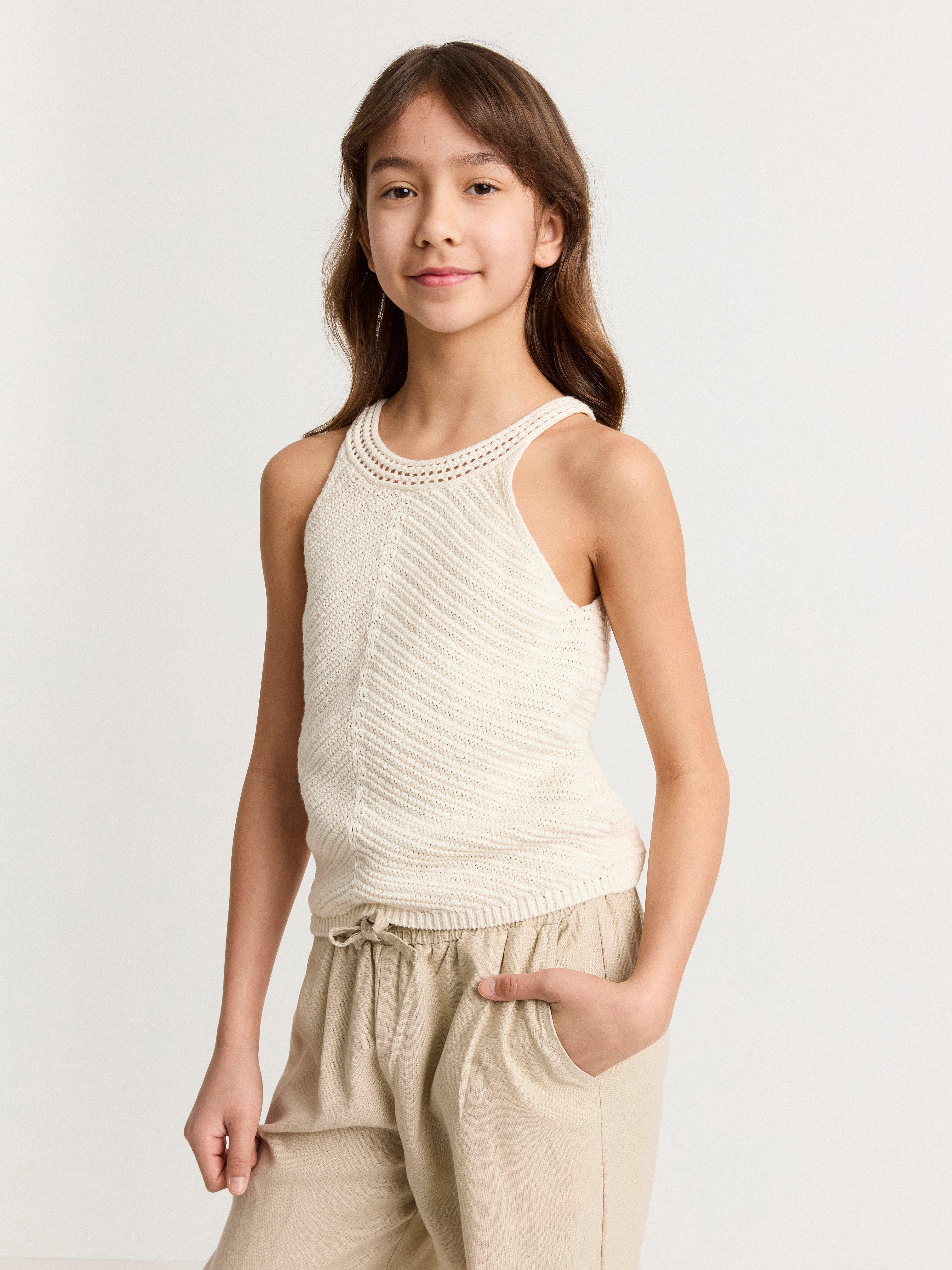 womens sleeveless knitted tops