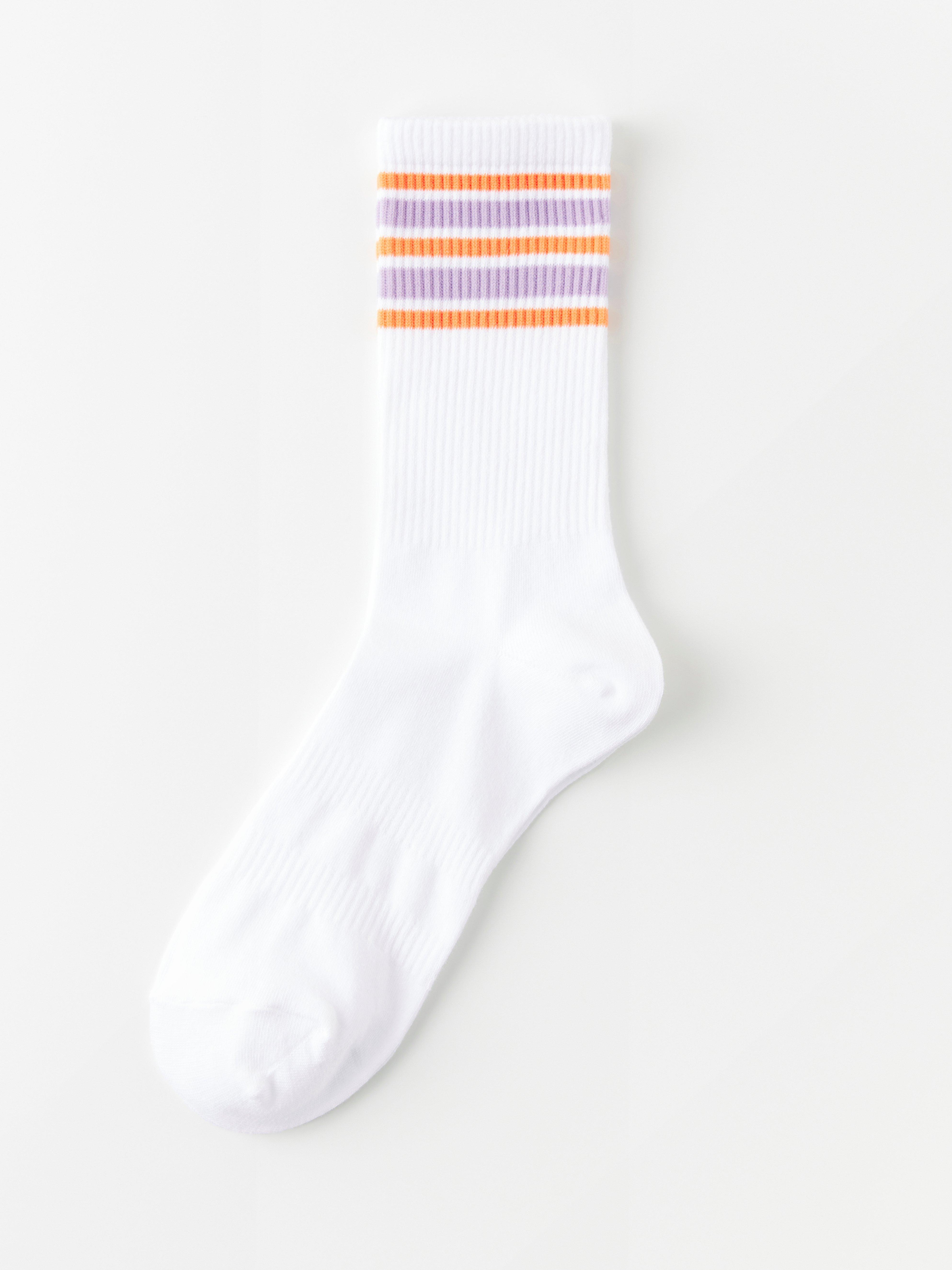 Ribbade strumpor med ränder