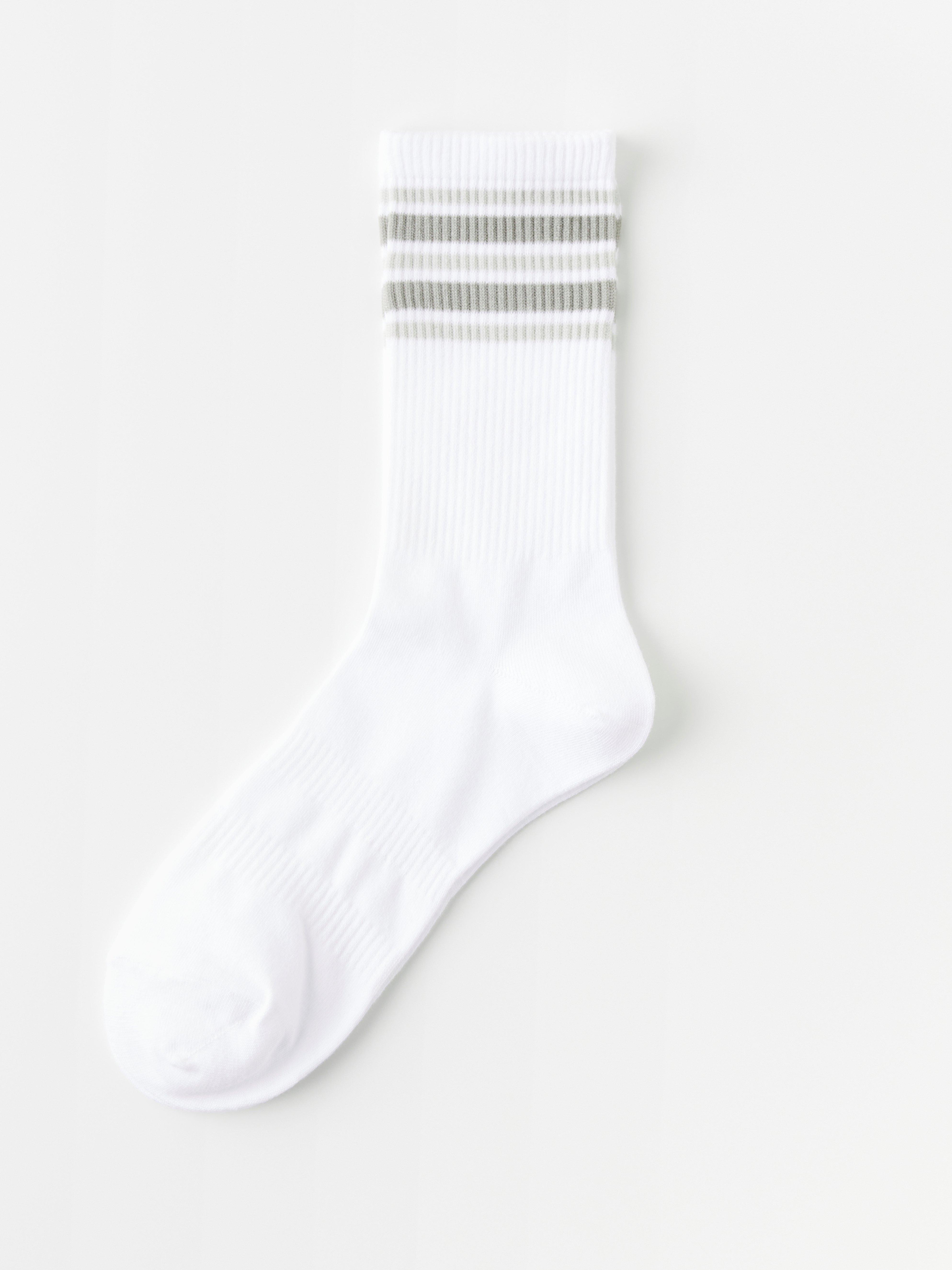 Ribbade strumpor med ränder