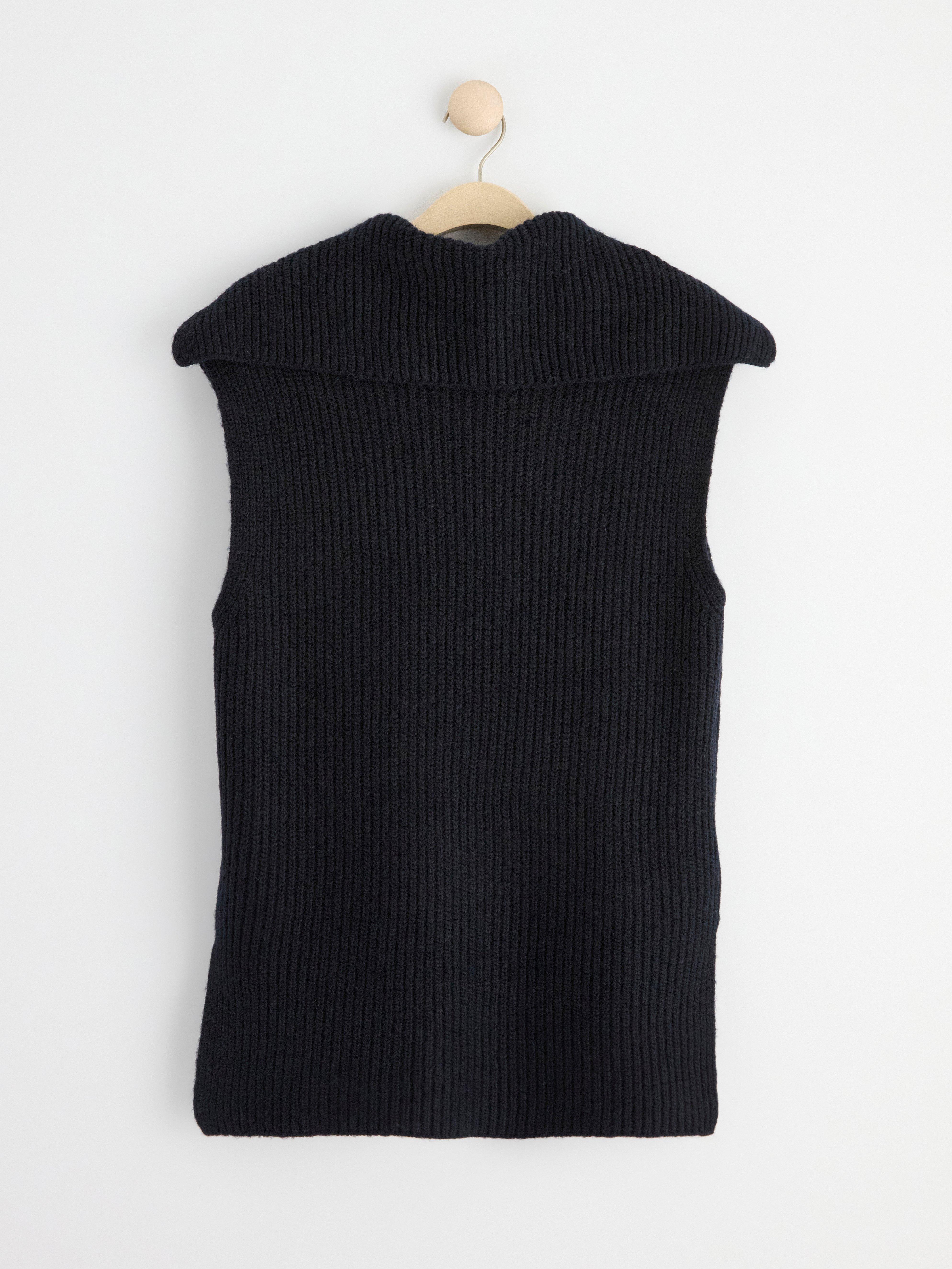 Vest - Womens Wear - Blue
