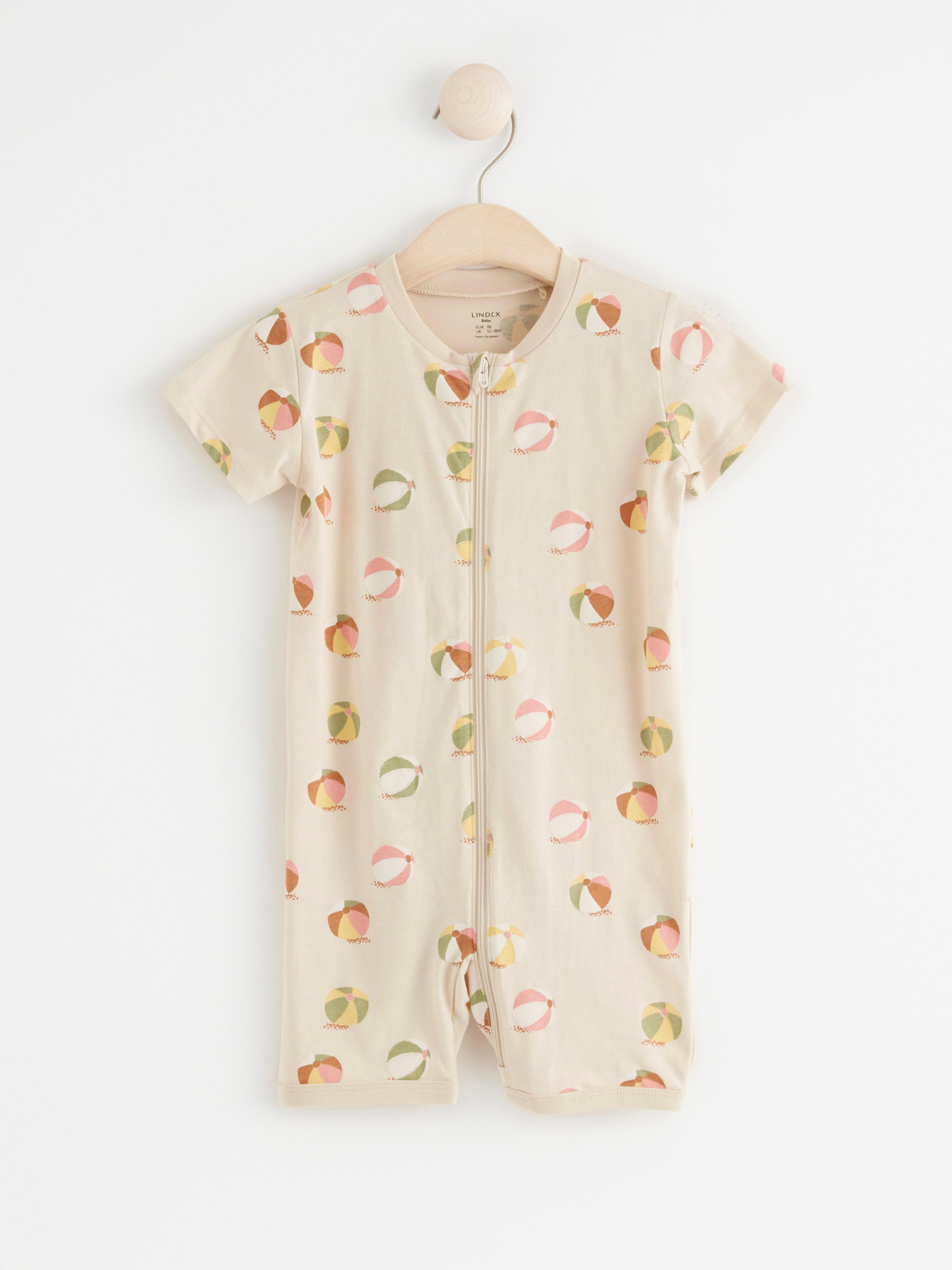 Pyjamas med badbollar