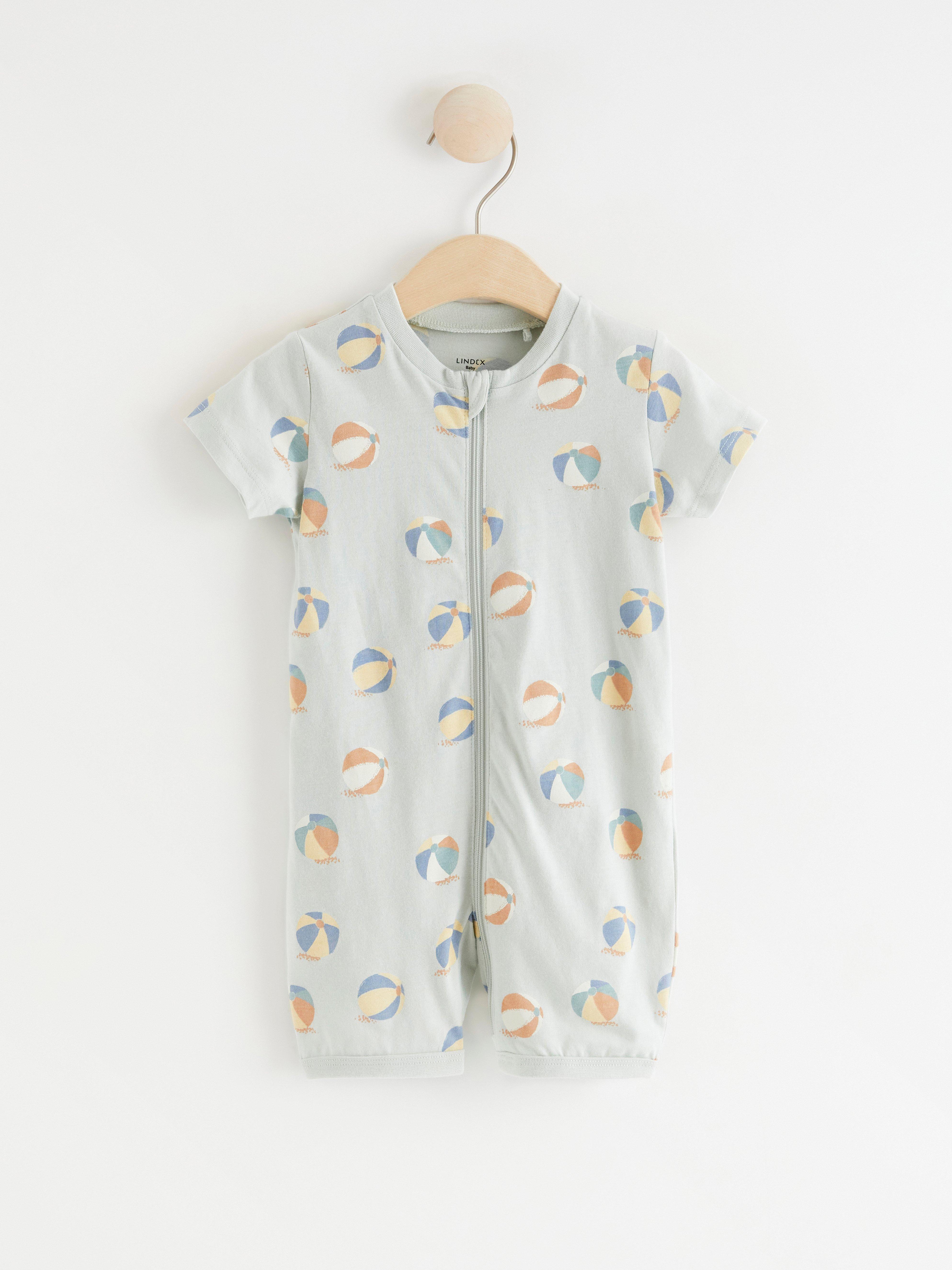 Pyjamas med badbollar