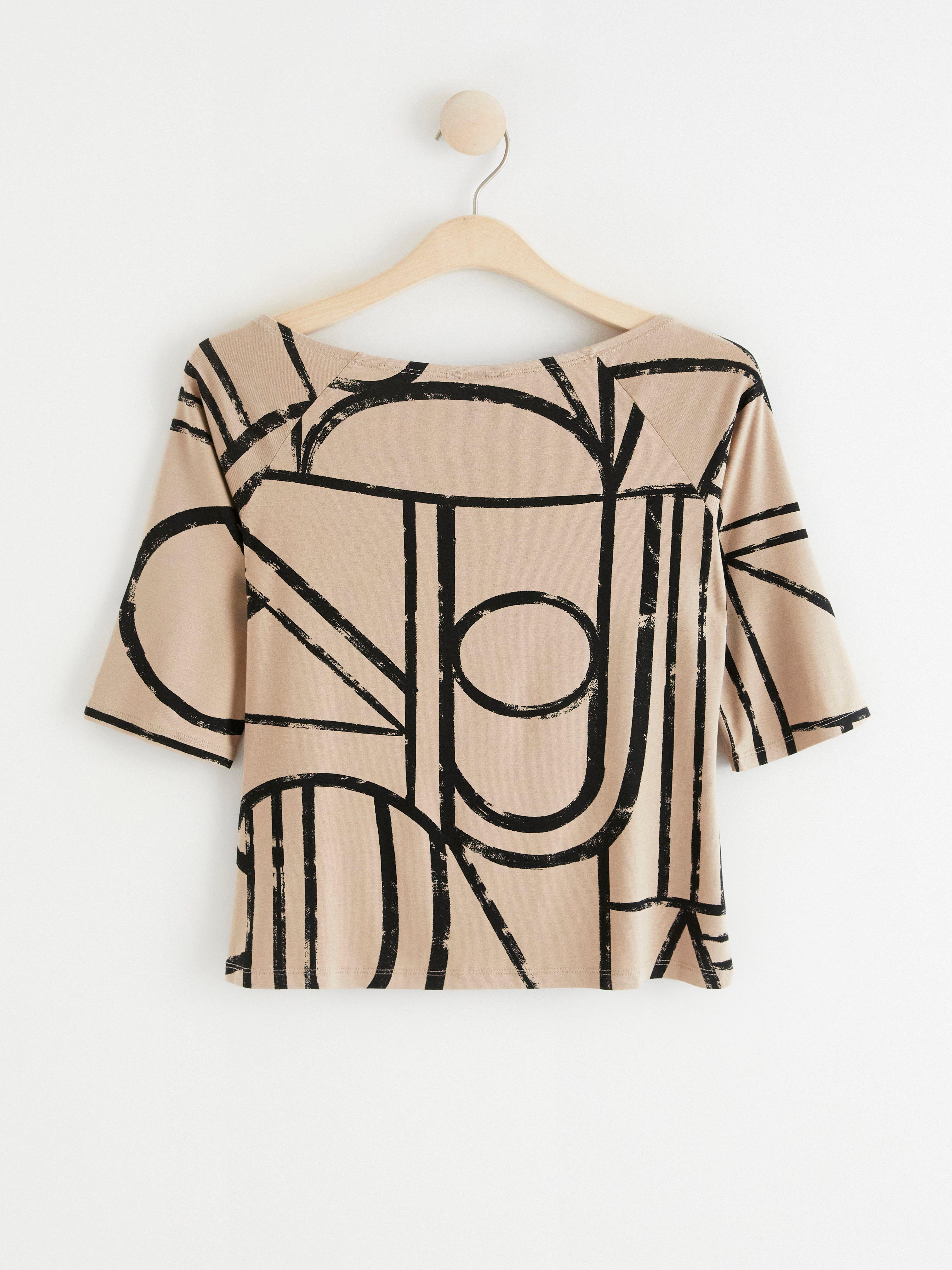 Ballerina - Womens Wear - Beige
