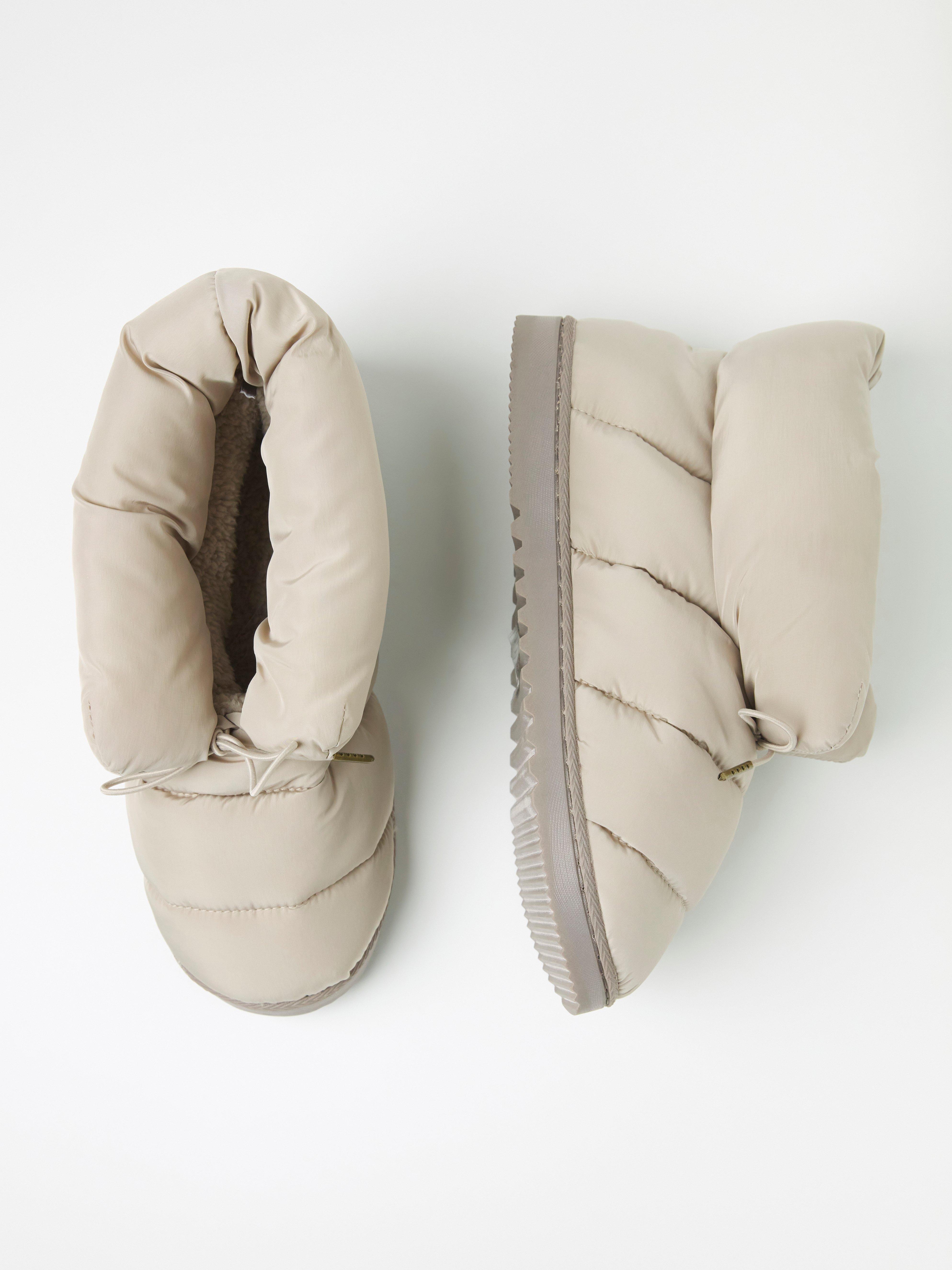Tofflor - Underkläder - Beige