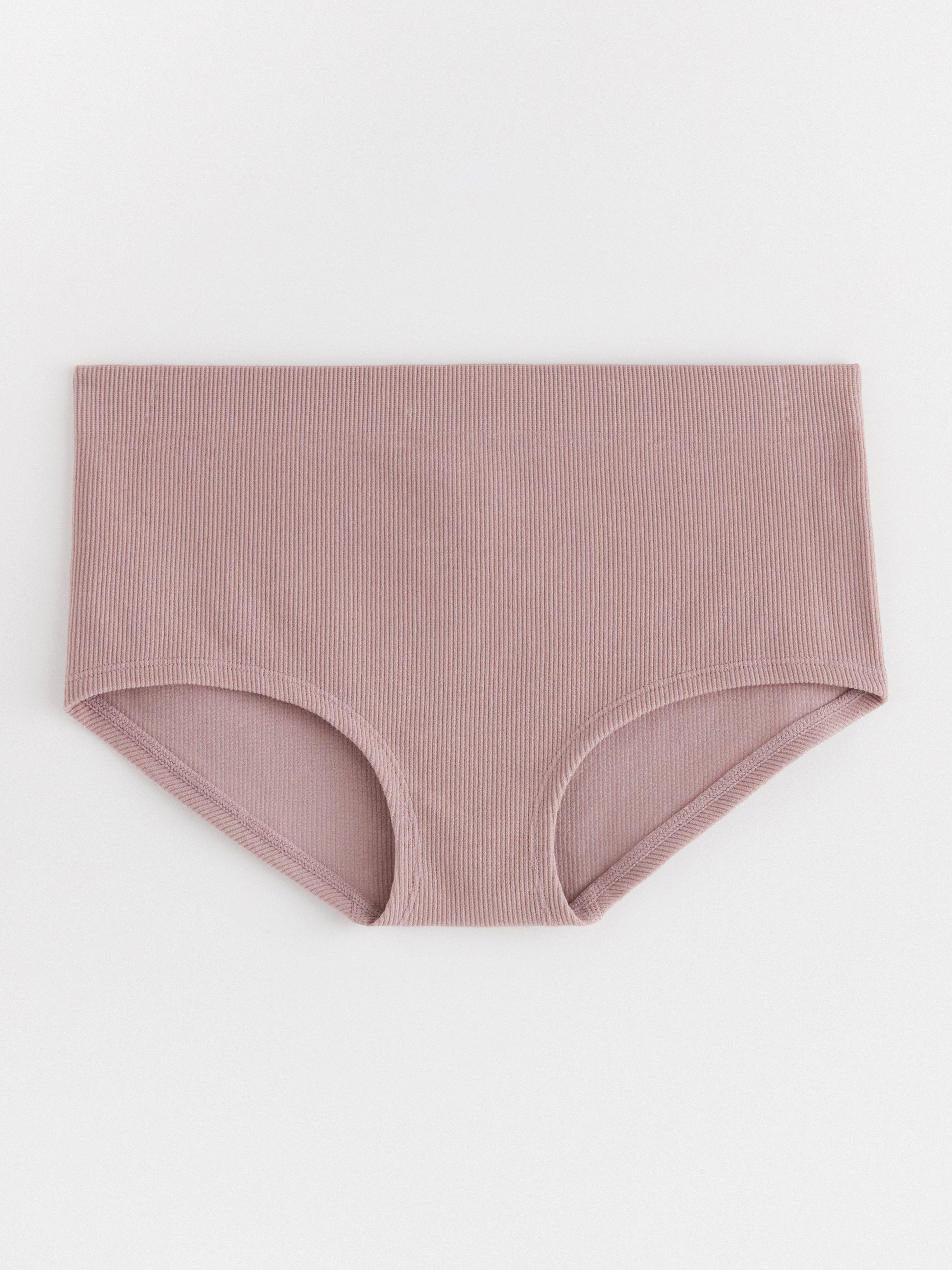 Seamless ribbad trosa