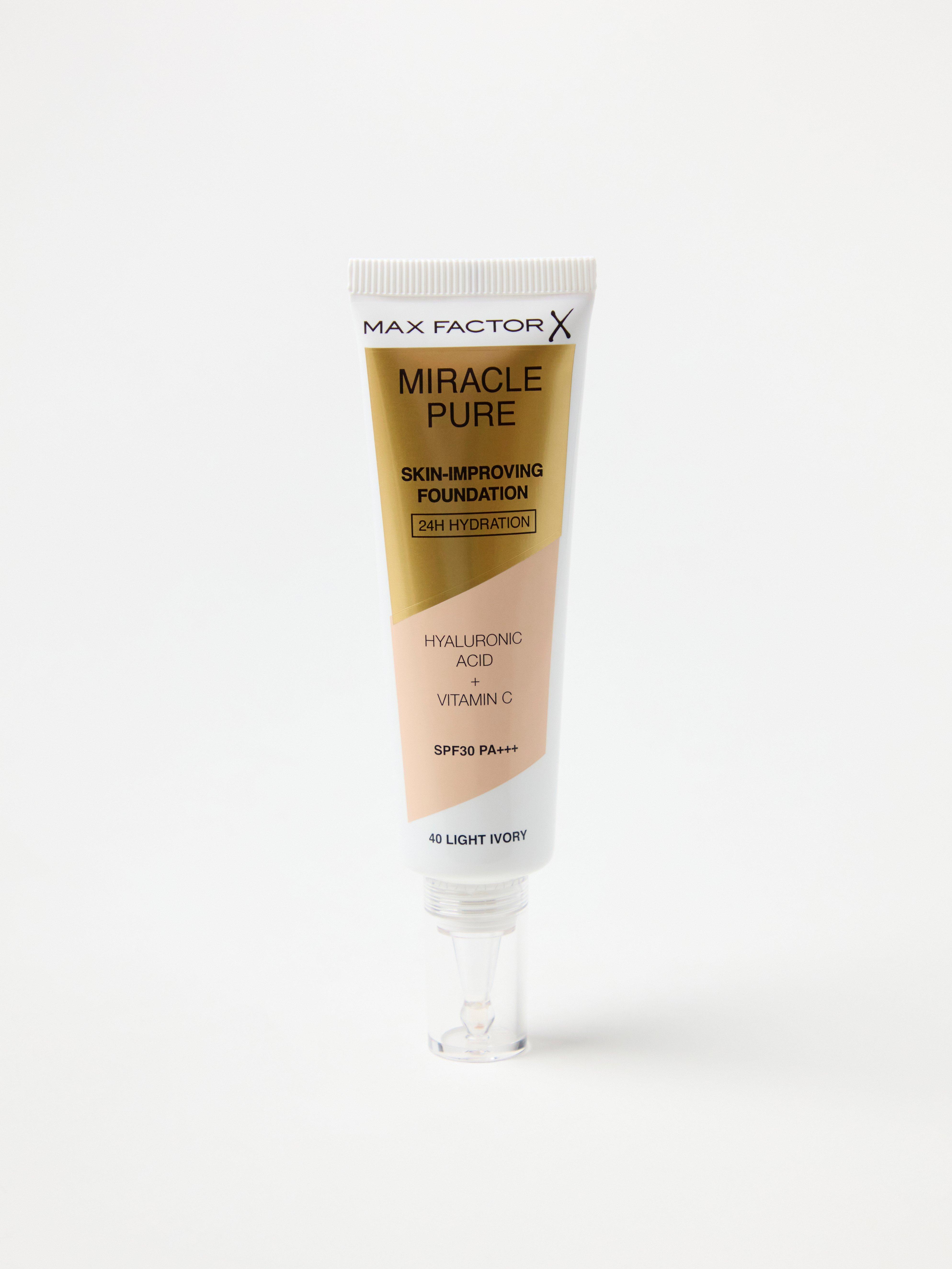 Foundation - Kosmetikk - Beige