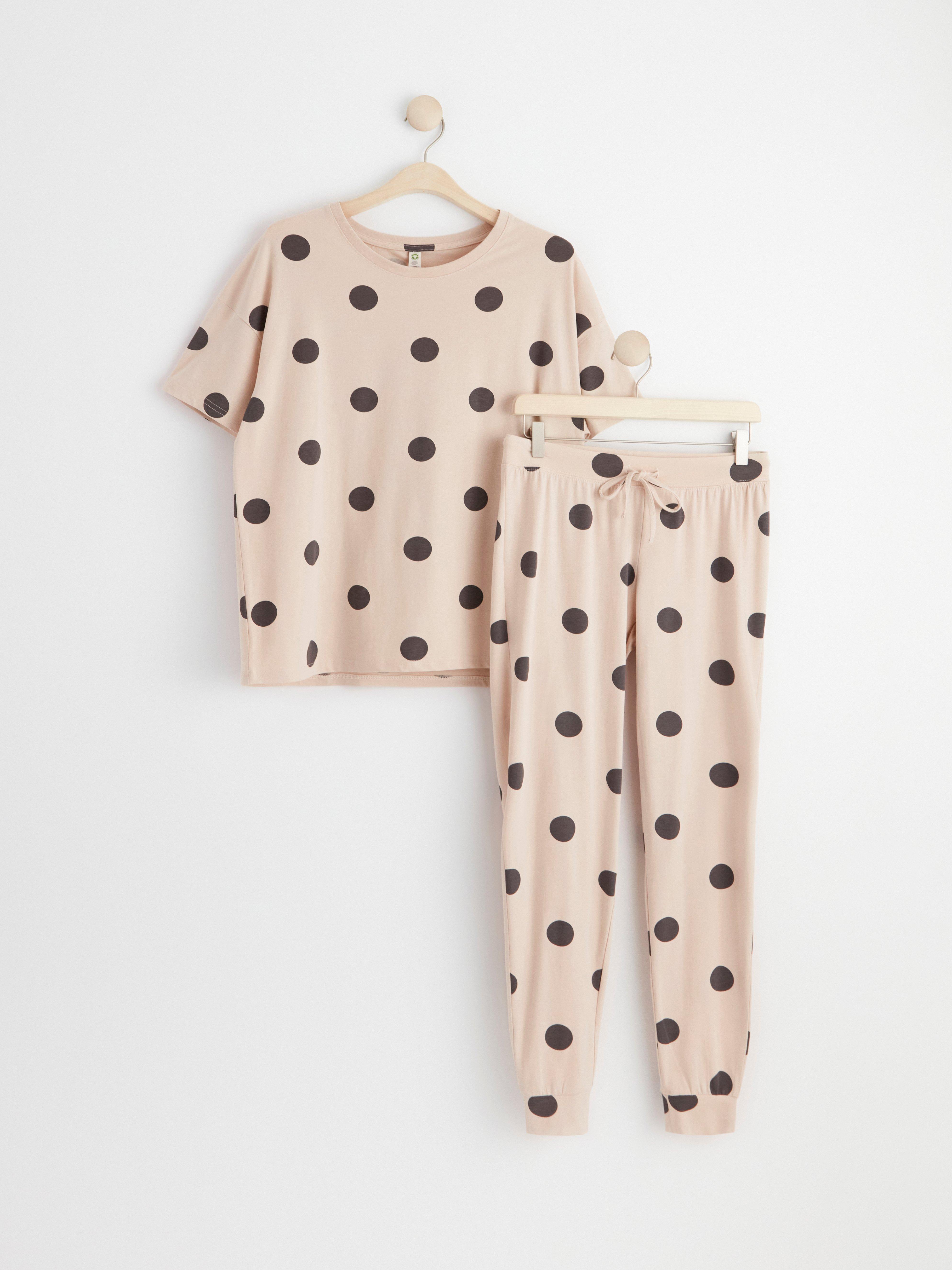 Pyjamasset med t-shirt och byxa