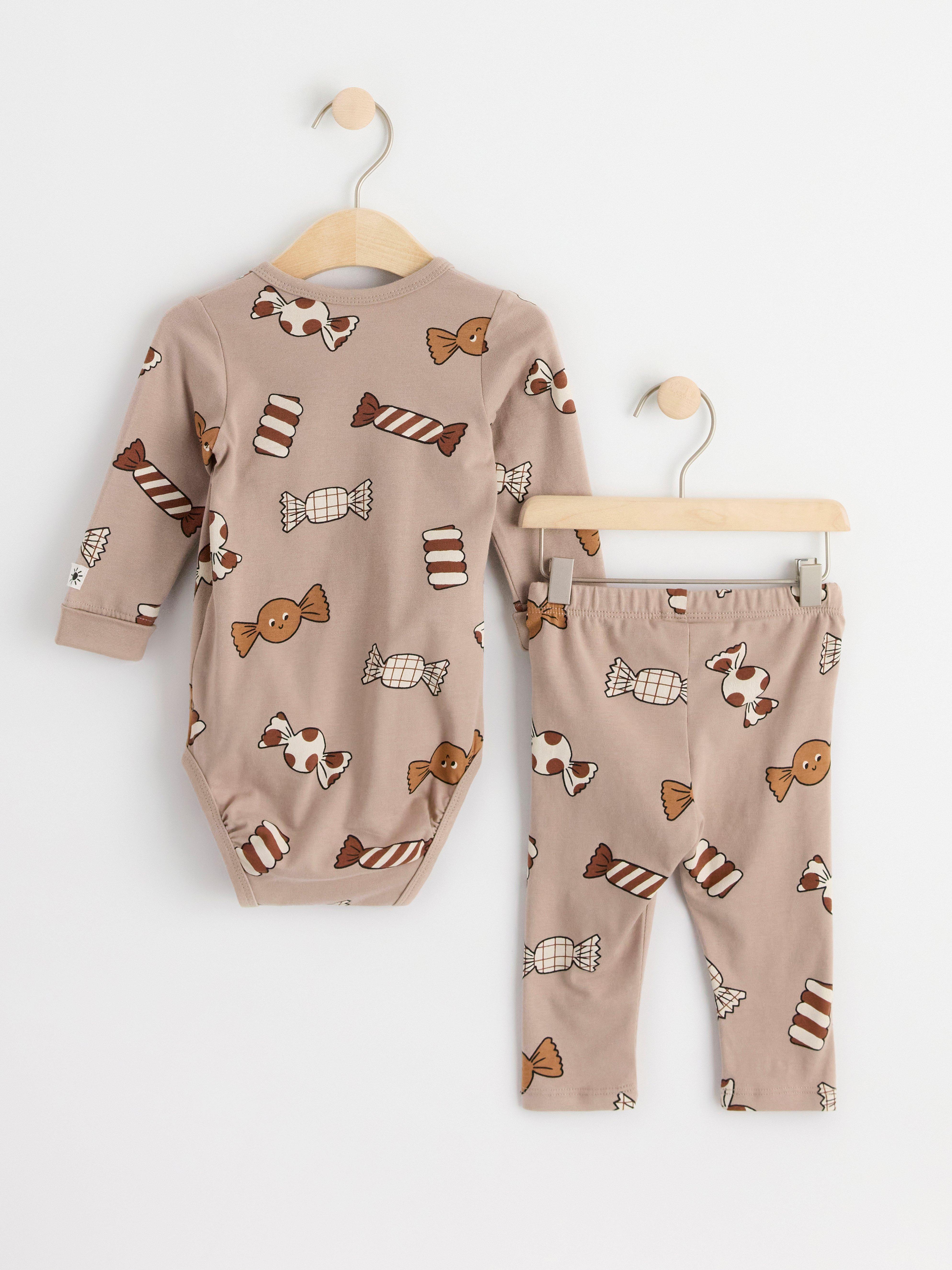 Set - Barn - Beige