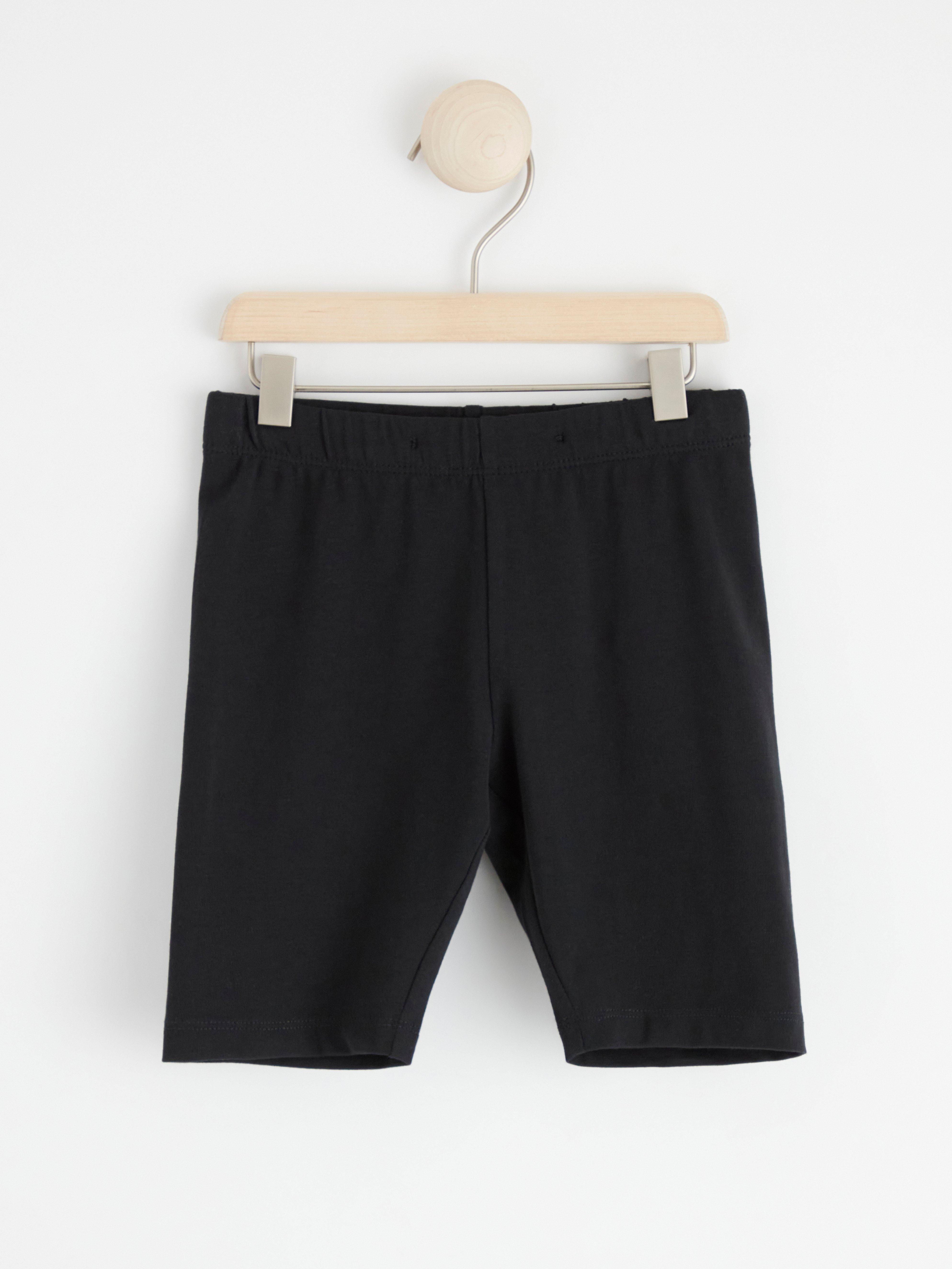 black cycling shorts short