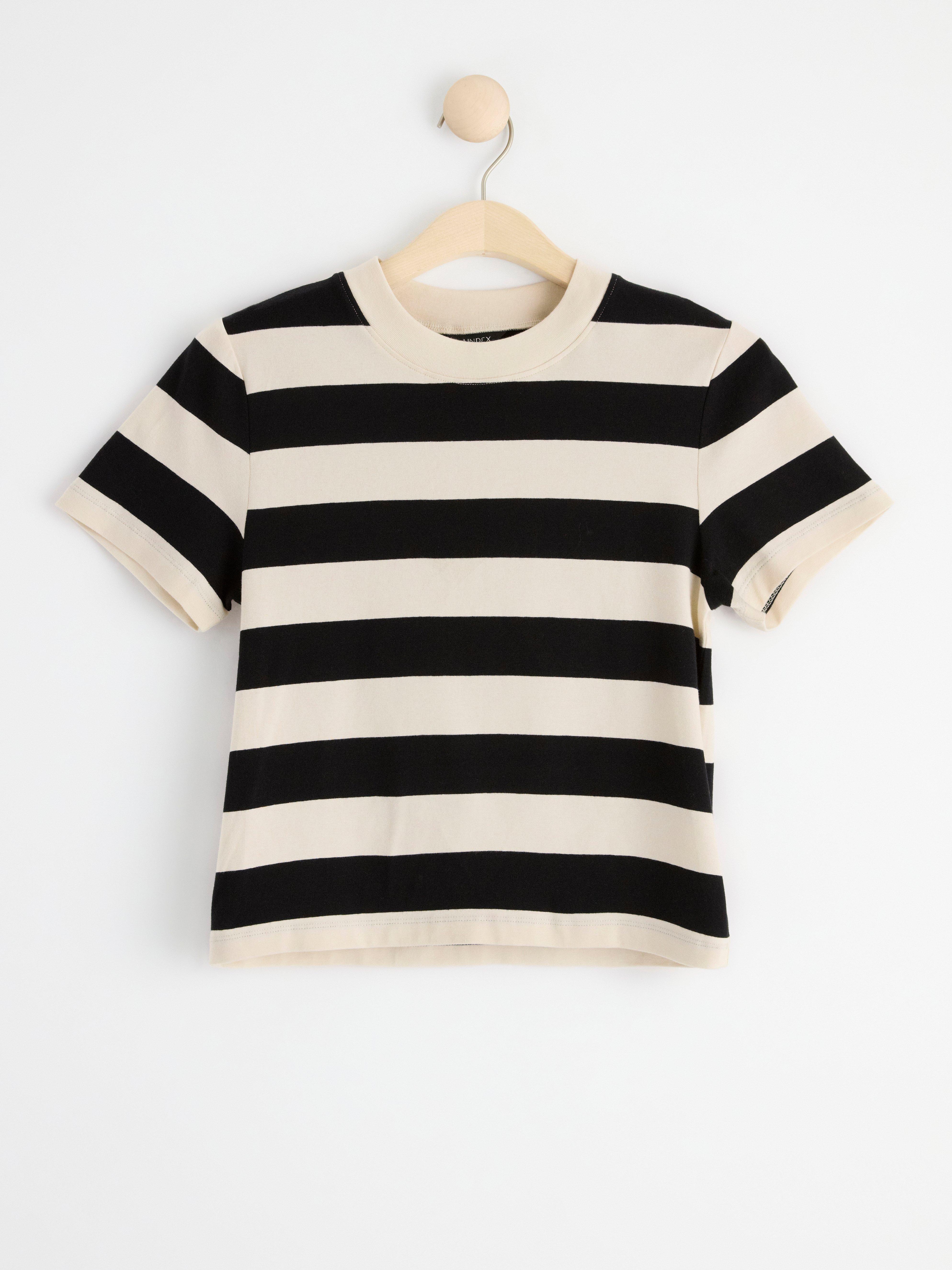 T-shirt - Dam - Svart