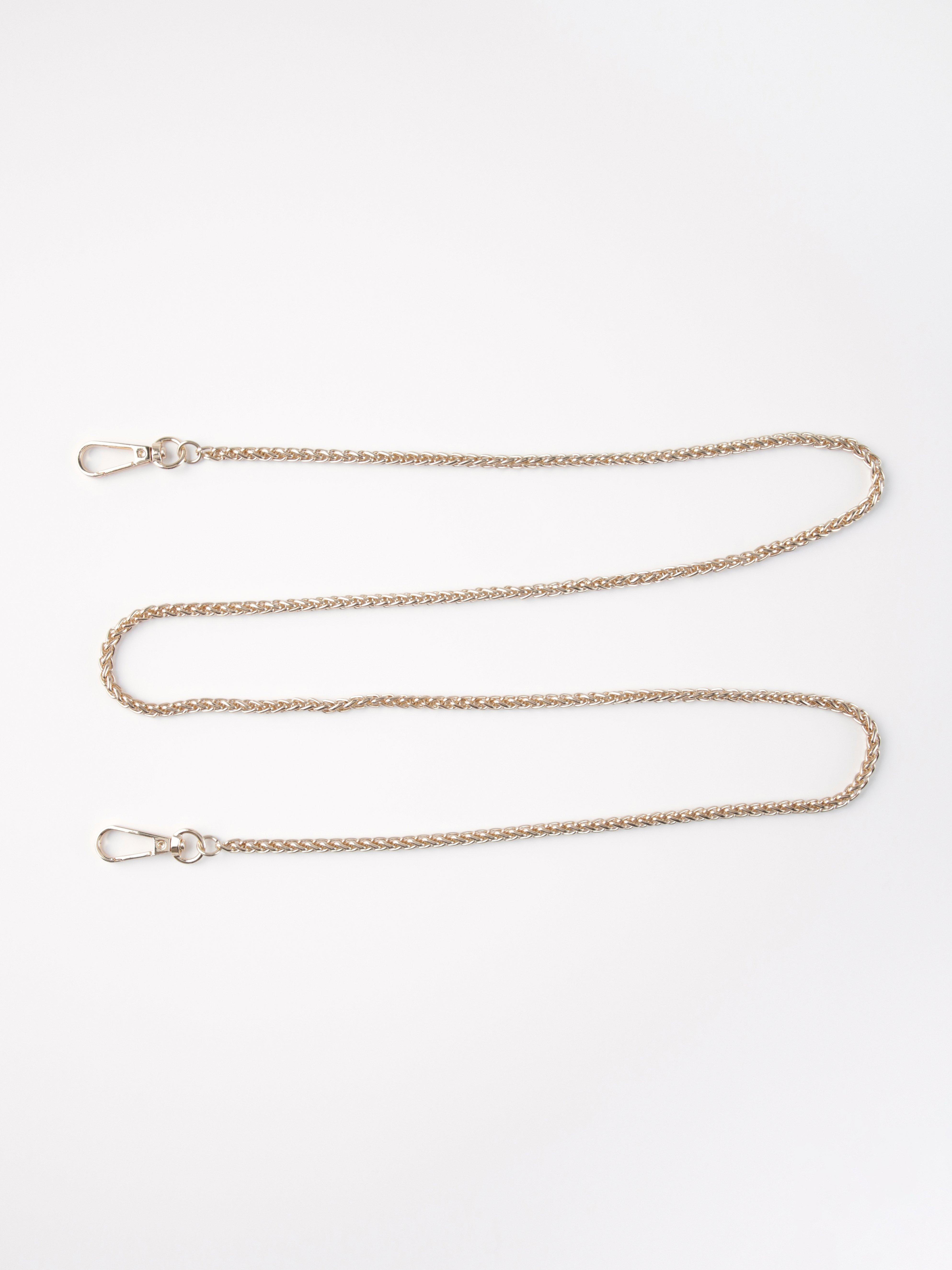 Trendy chains you NEED for your bags