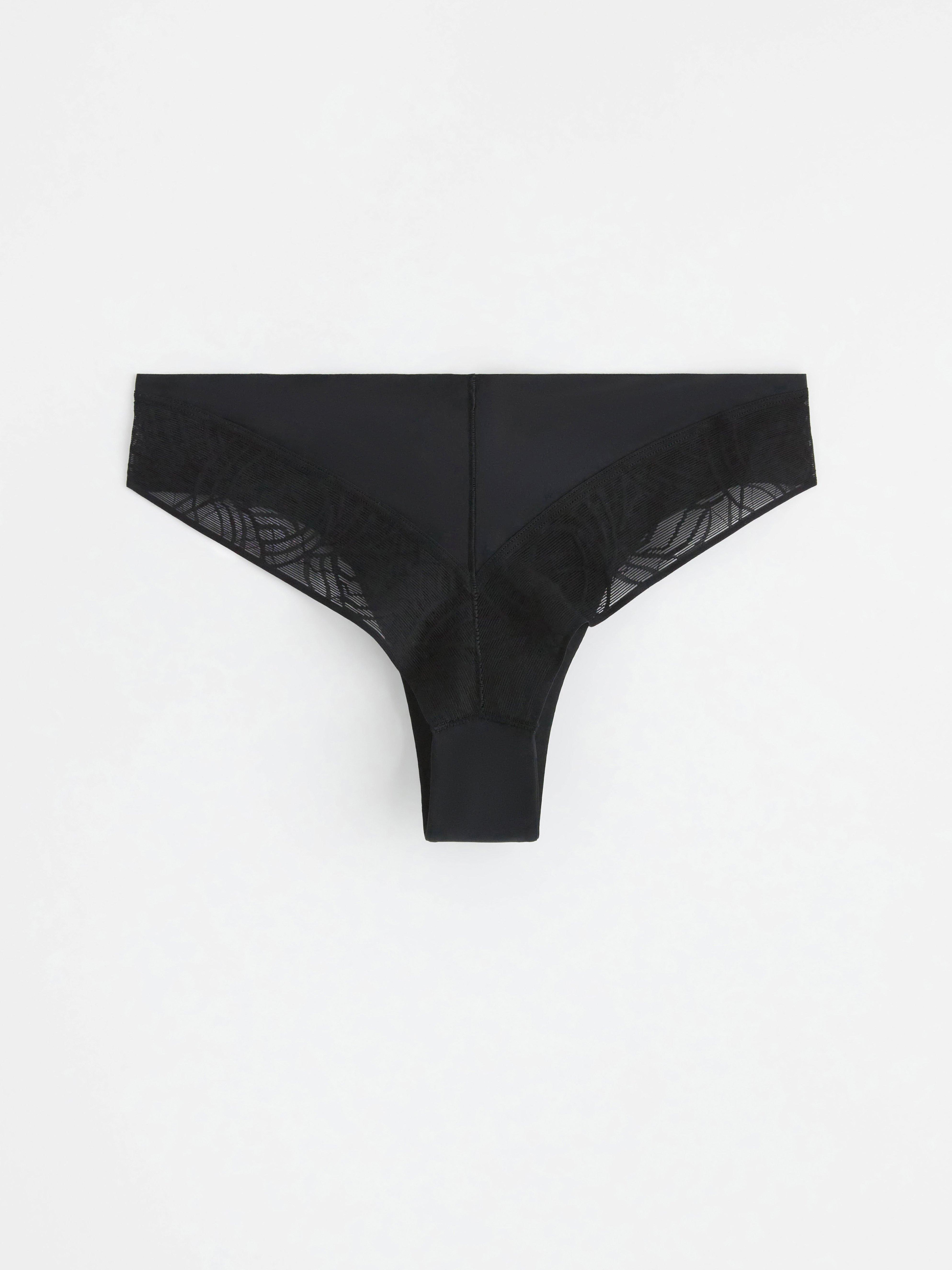 Menstruse - Female Engineering - Svart