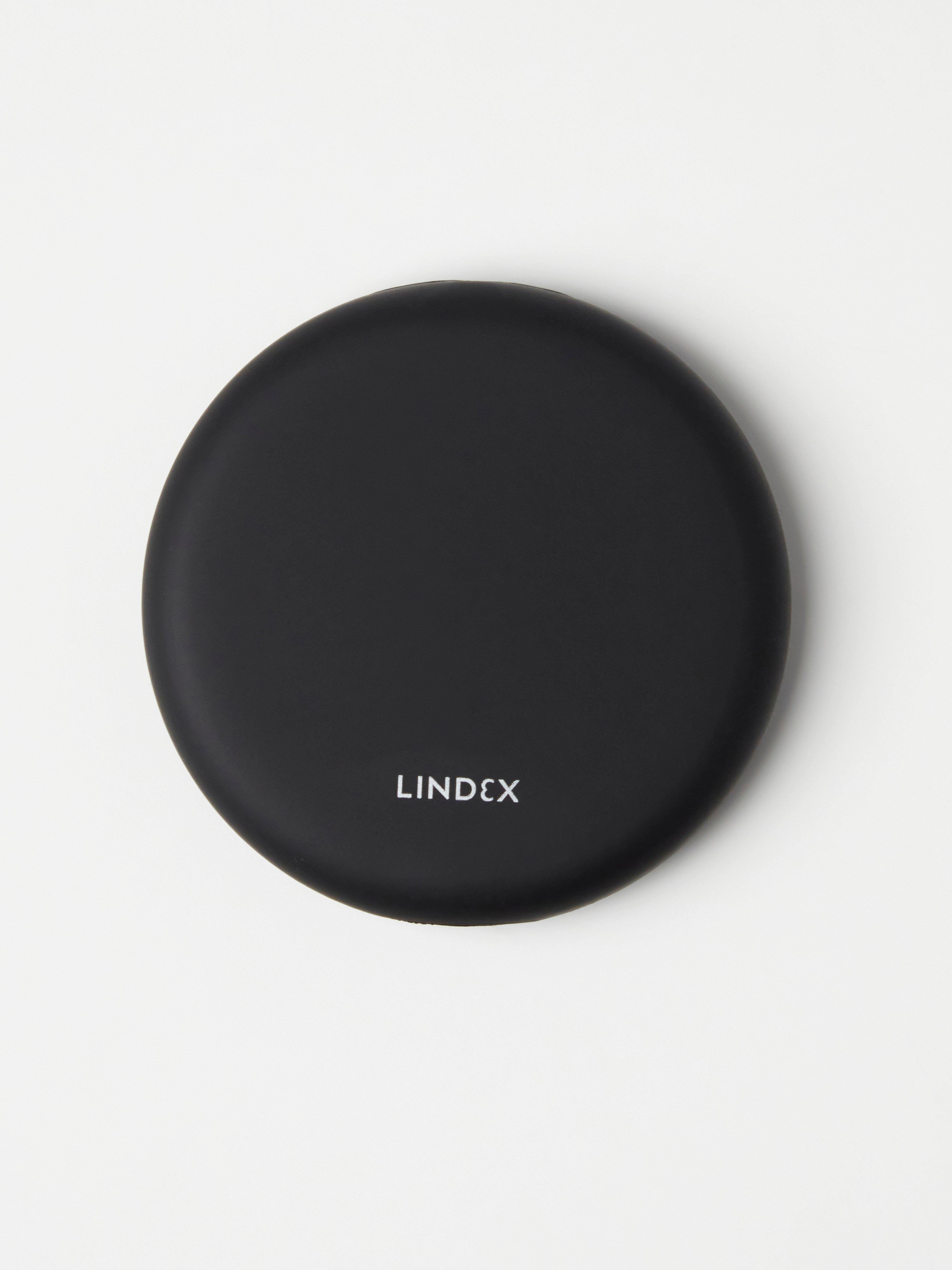 Make-Up Accessory - Cosmetics - Black