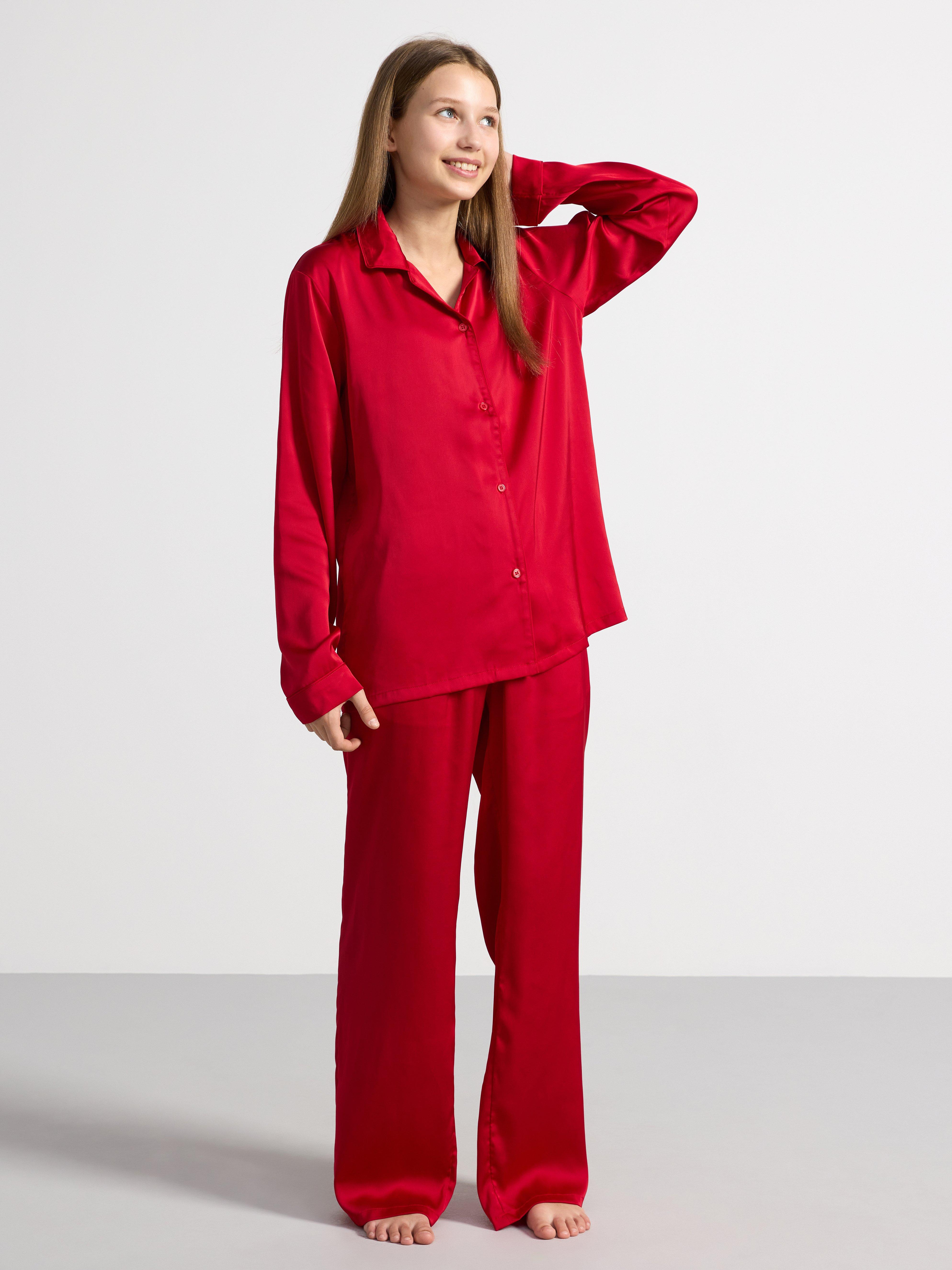 Pyjama set in satin Lindex Poland