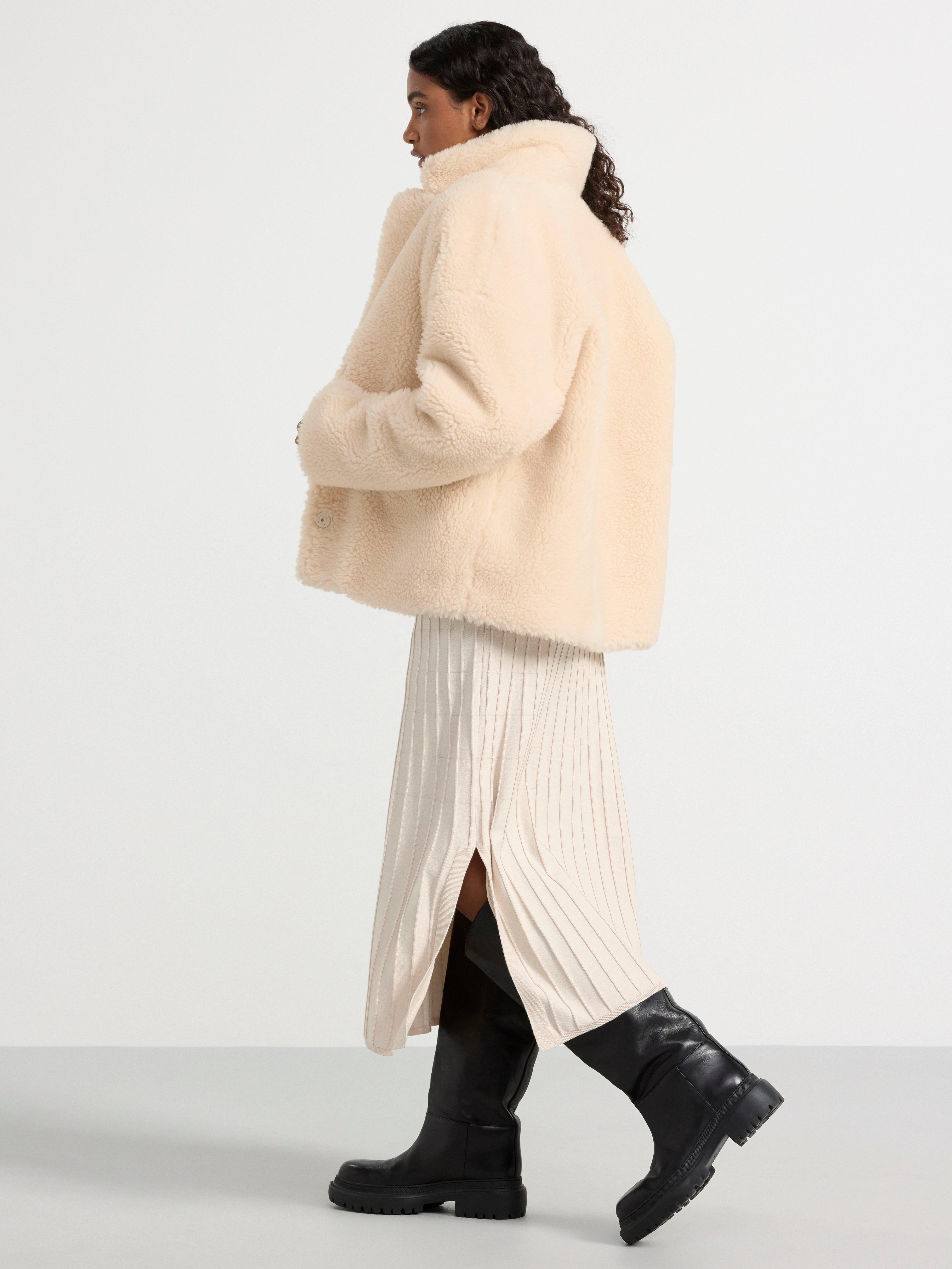 Beige pile outlet coat