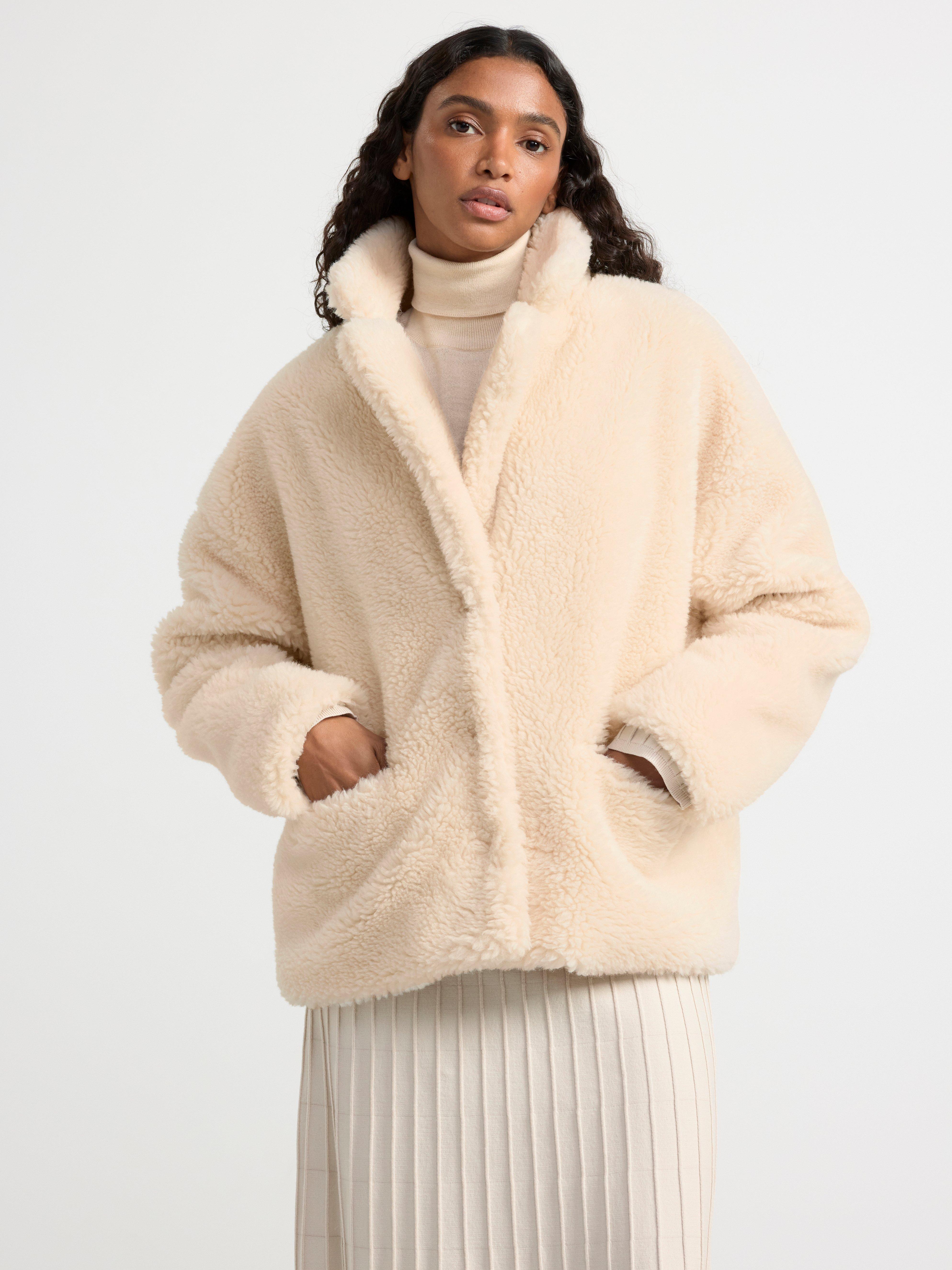 Fluffy shop wool jacket