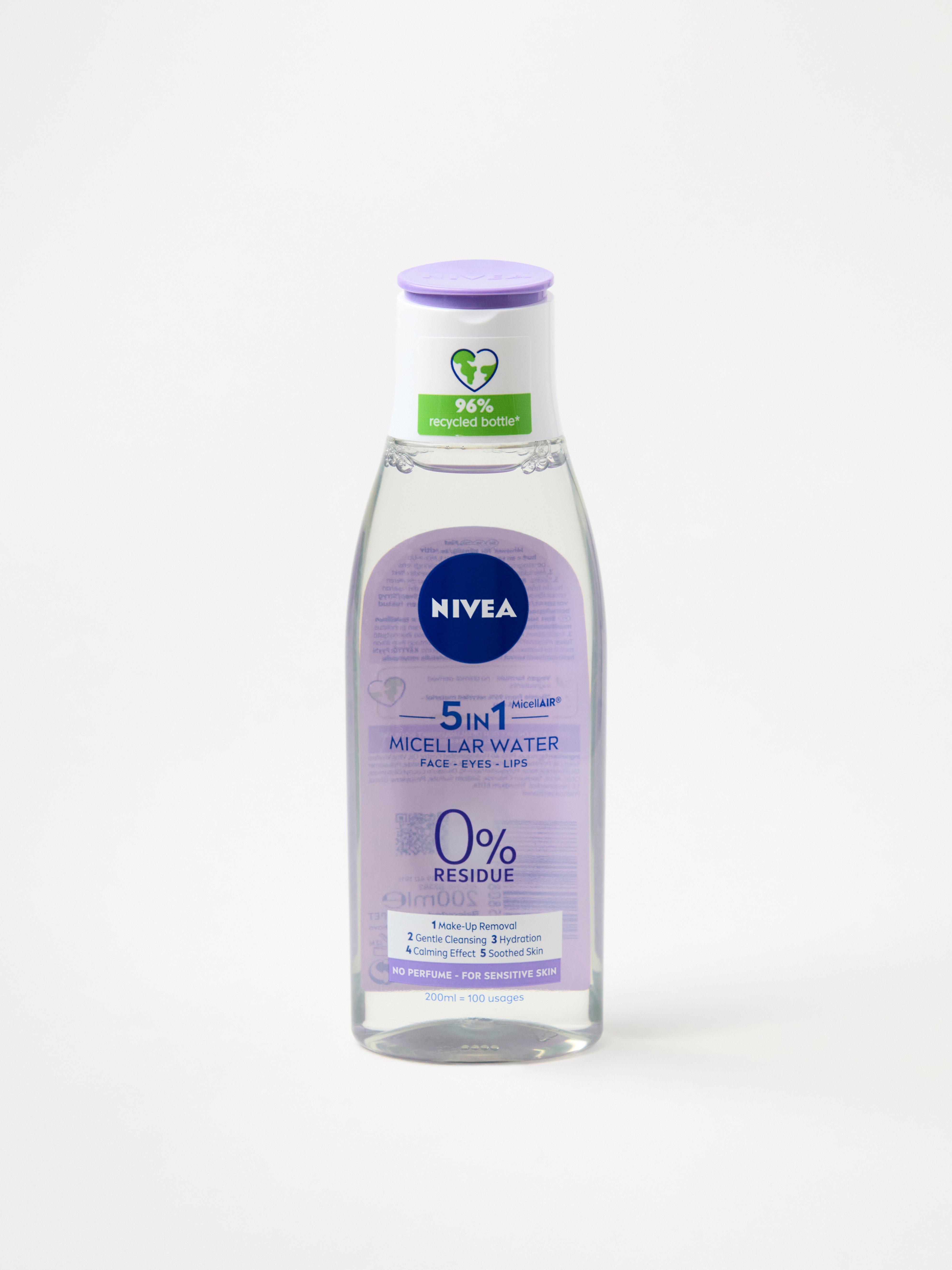 Ansiktsrengöring - Kosmetik - Blank