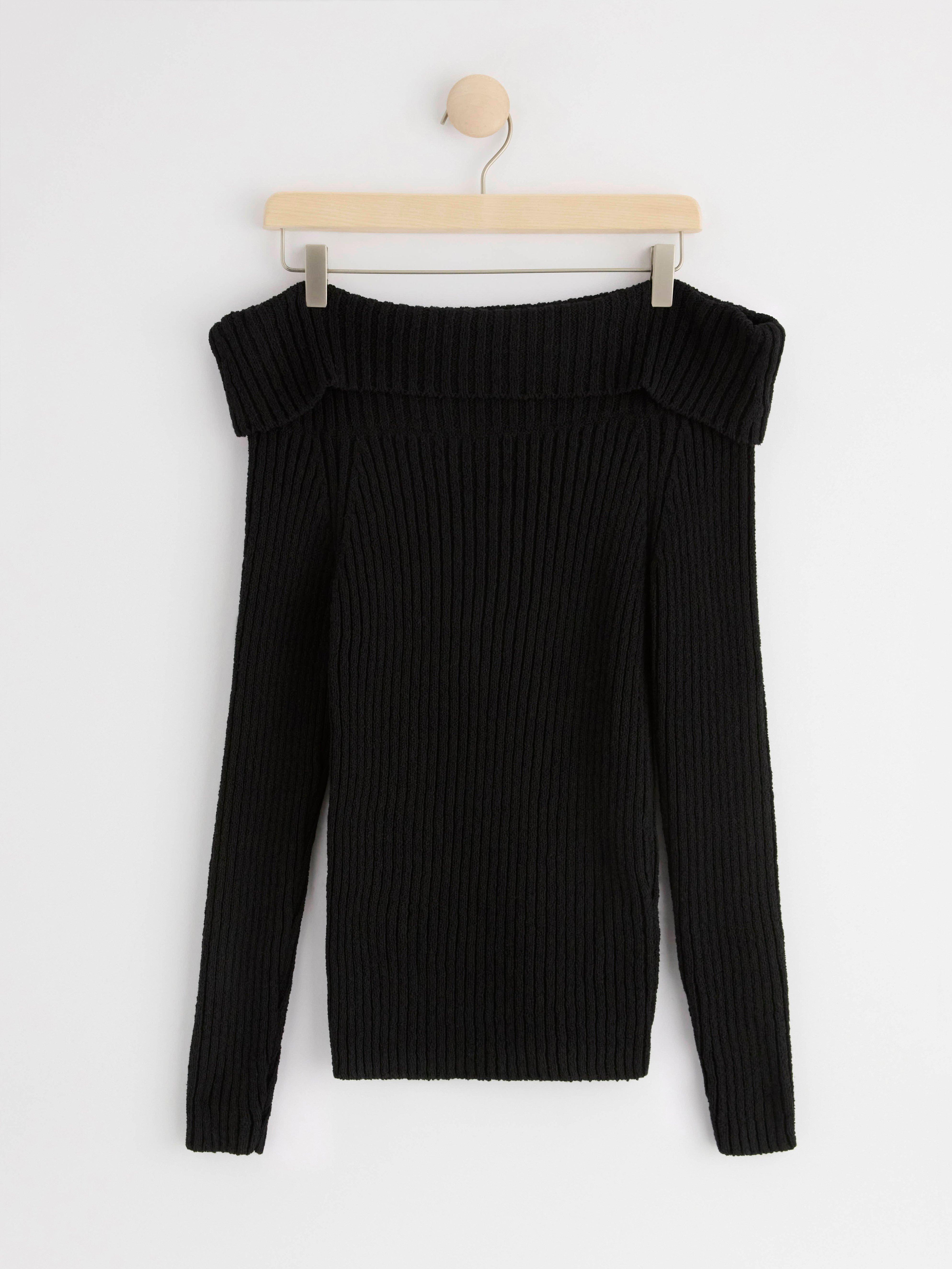 Sweater - Womens Wear - Black