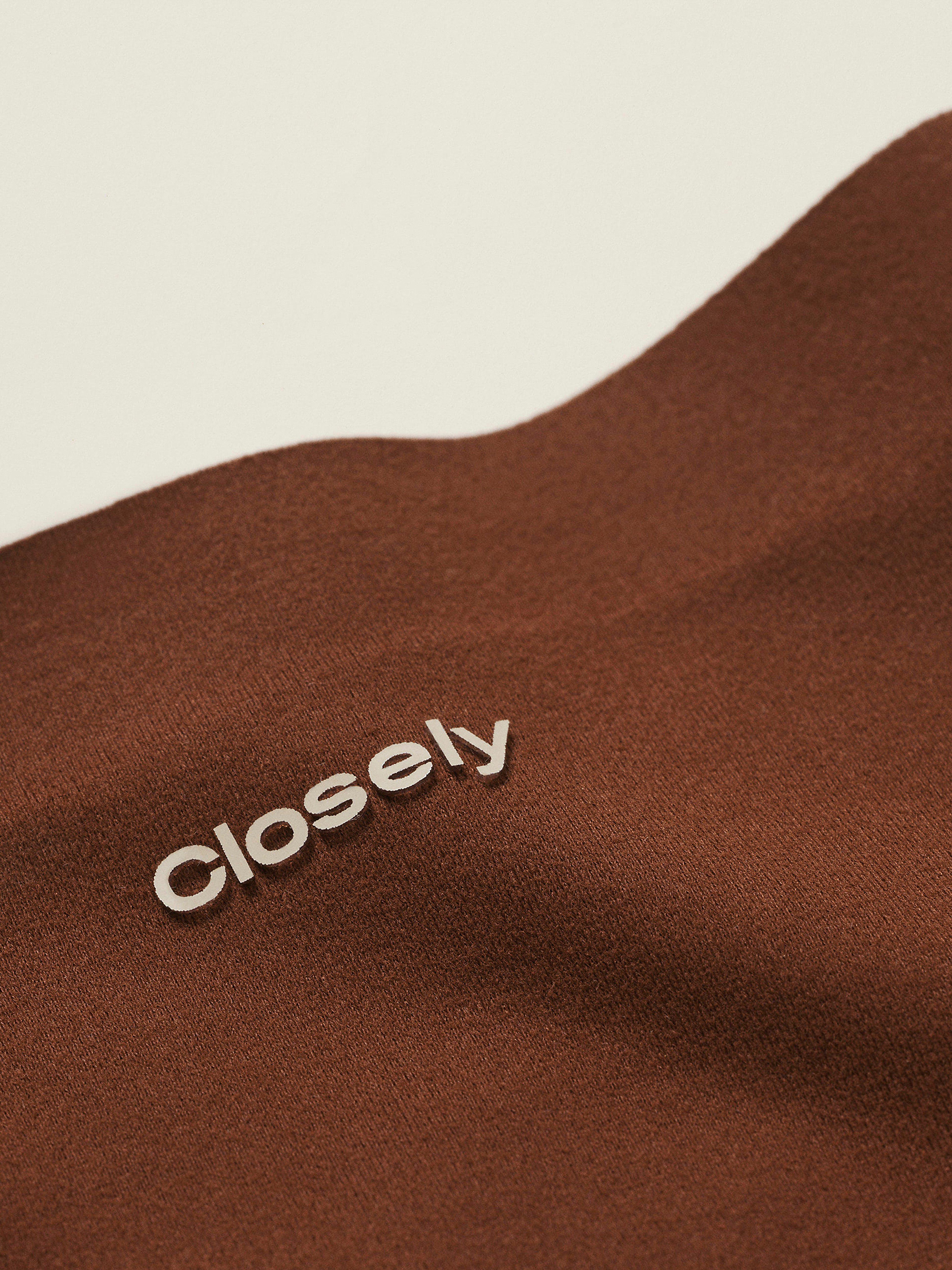 Hipsterit - Closely - Ruskea