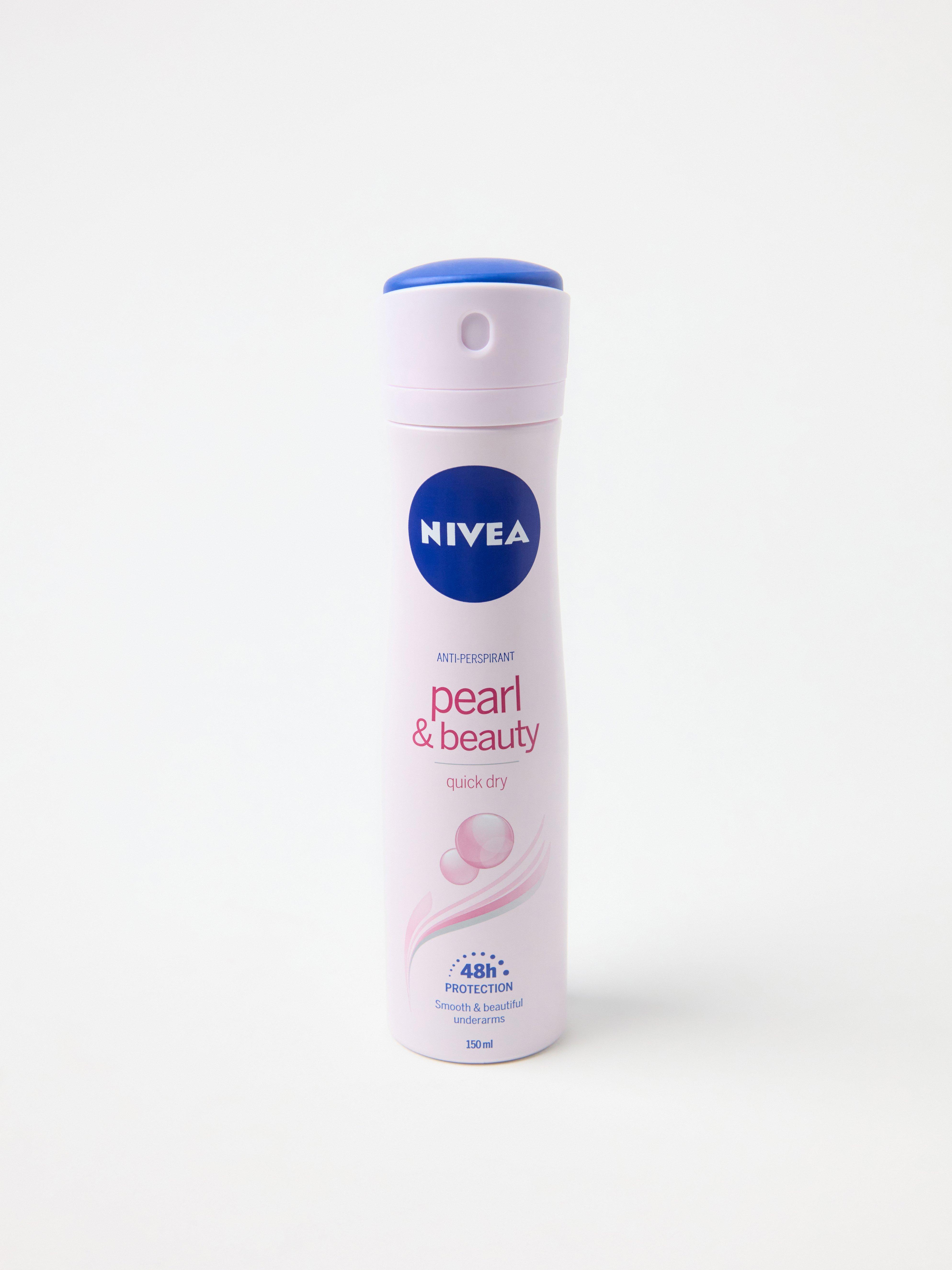 NIVEA Pearl & Beauty Spray
