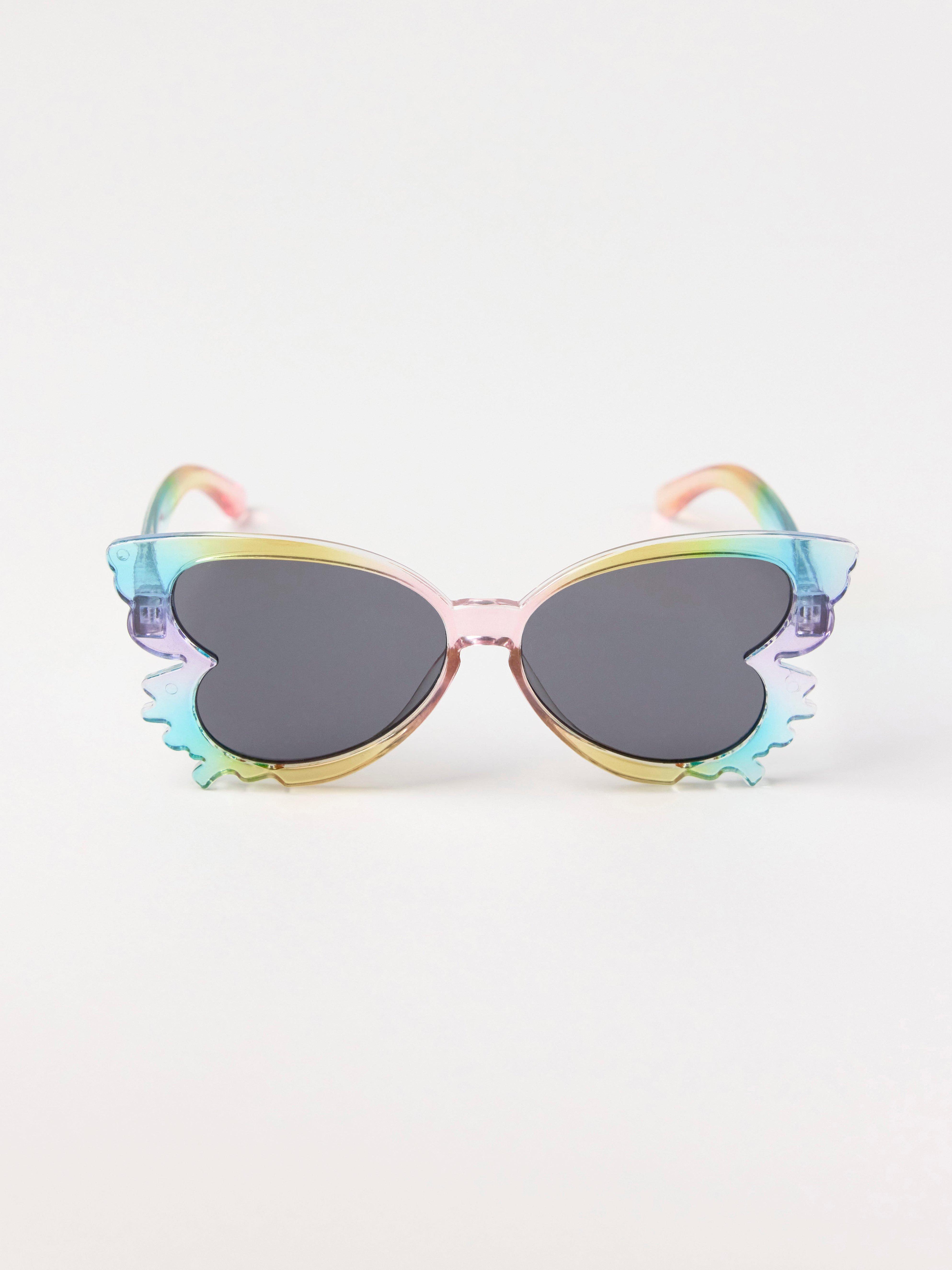 Butterfly shaped kids' sunglasses