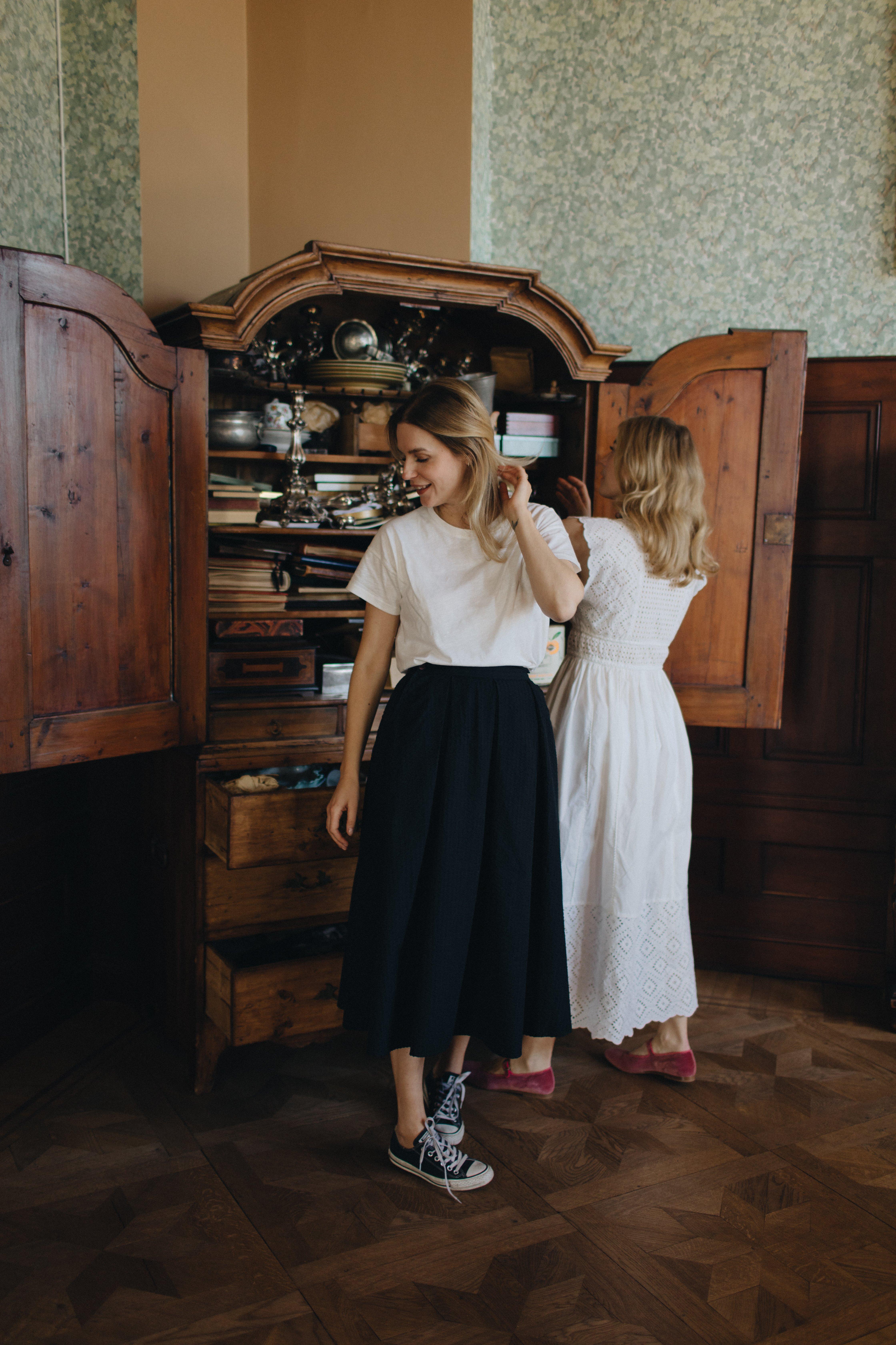 Midiklänning med puffärm – Curated by Elsa & Sofia, Lindex