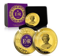 La médaille dorée à l'or pur 24 carats «  Hommage à sa Majesté  la Reine Élizabeth II »