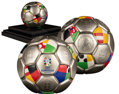 3D-Silbermünze in Fußball-Form zur UEFA EURO 2024™